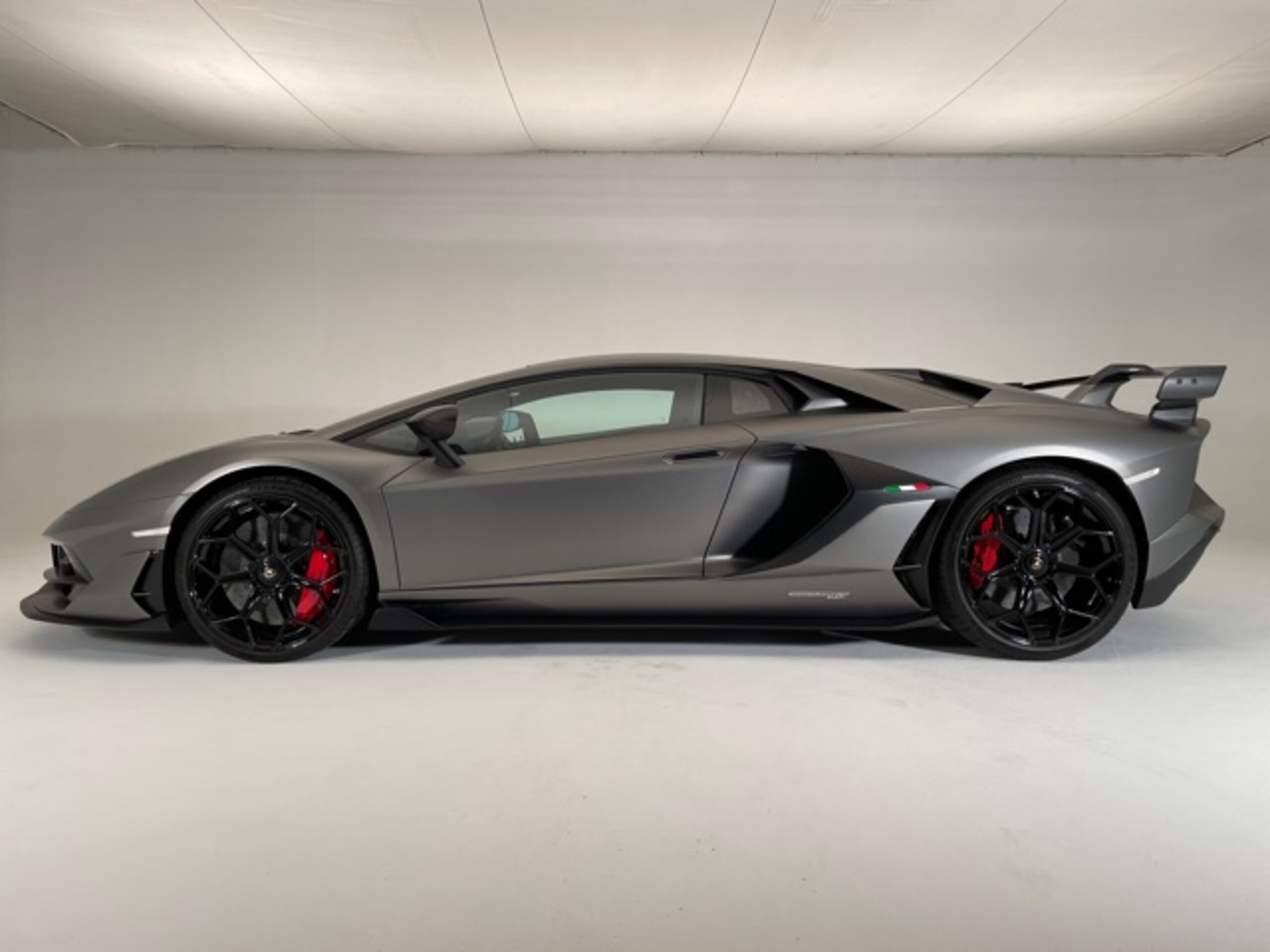 Lamborghini Aventador SVJ (photo: 4)