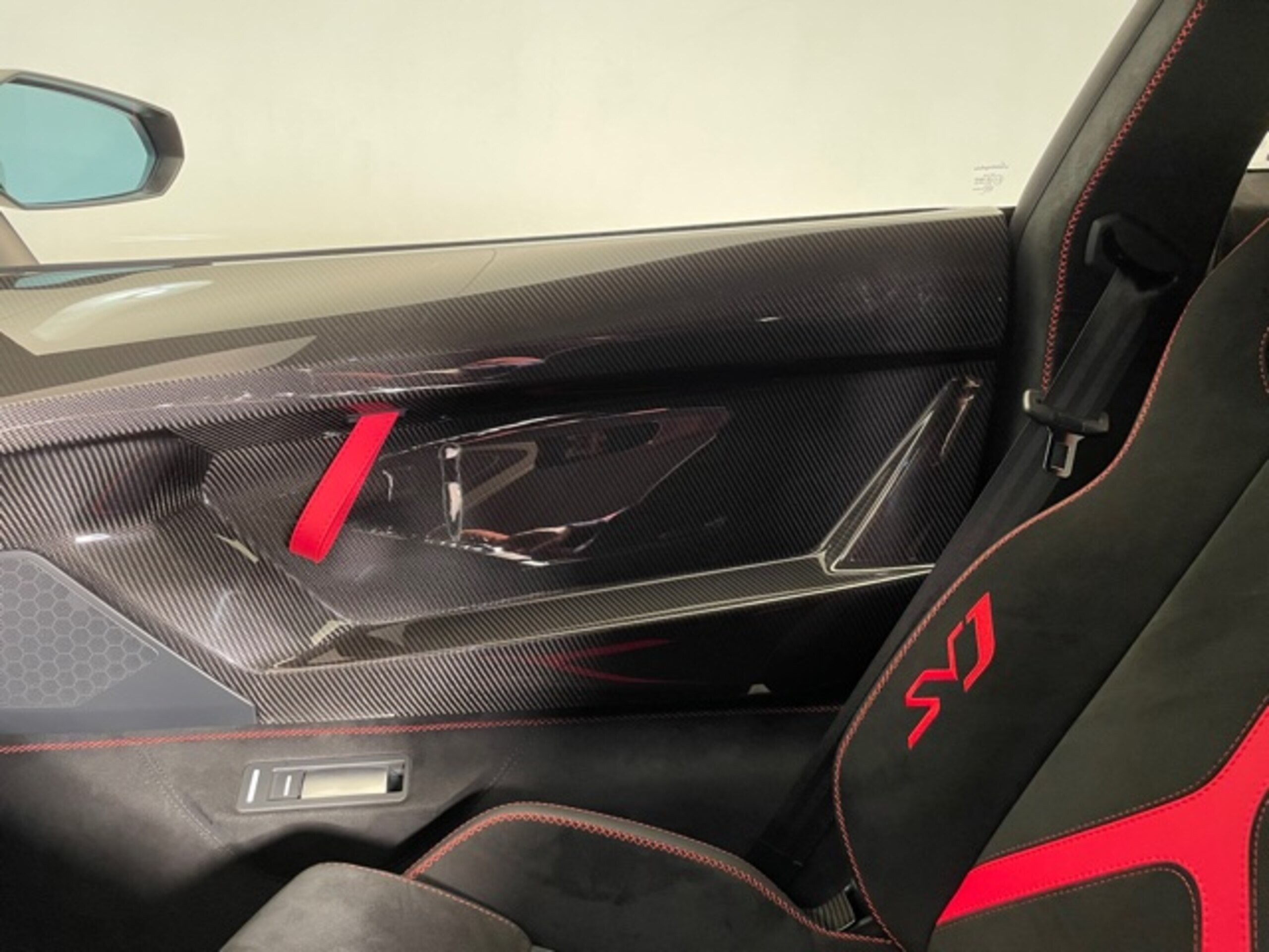 Lamborghini Aventador SVJ (photo: 15)