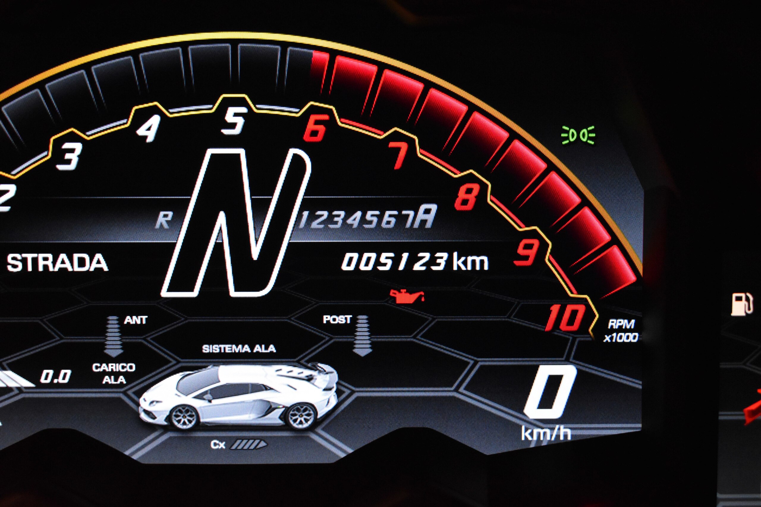 Lamborghini Aventador SVJ (photo: 10)