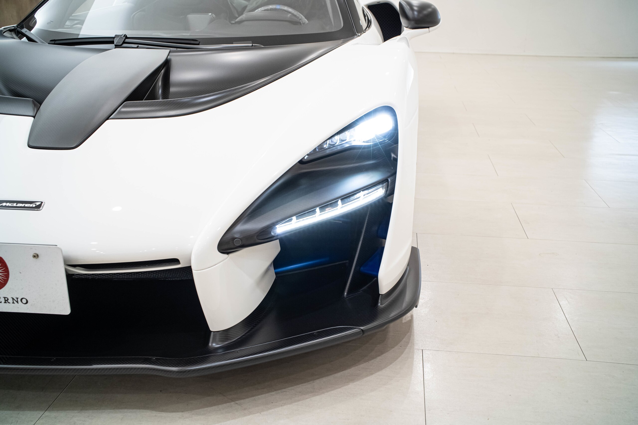 McLaren Senna (photo: 14)