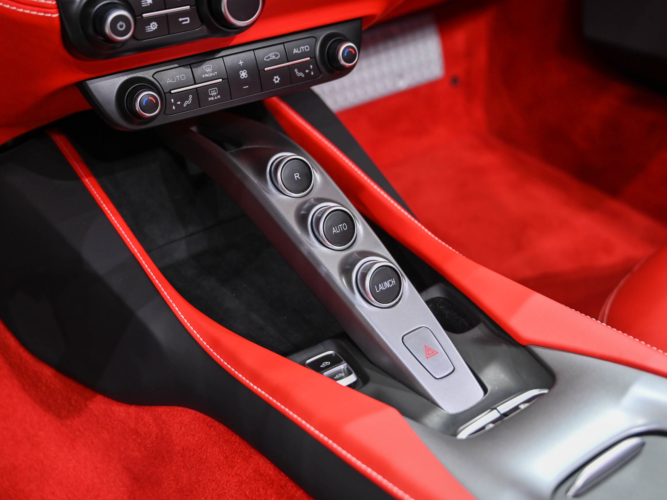 Ferrari Portofino (photo: 12)