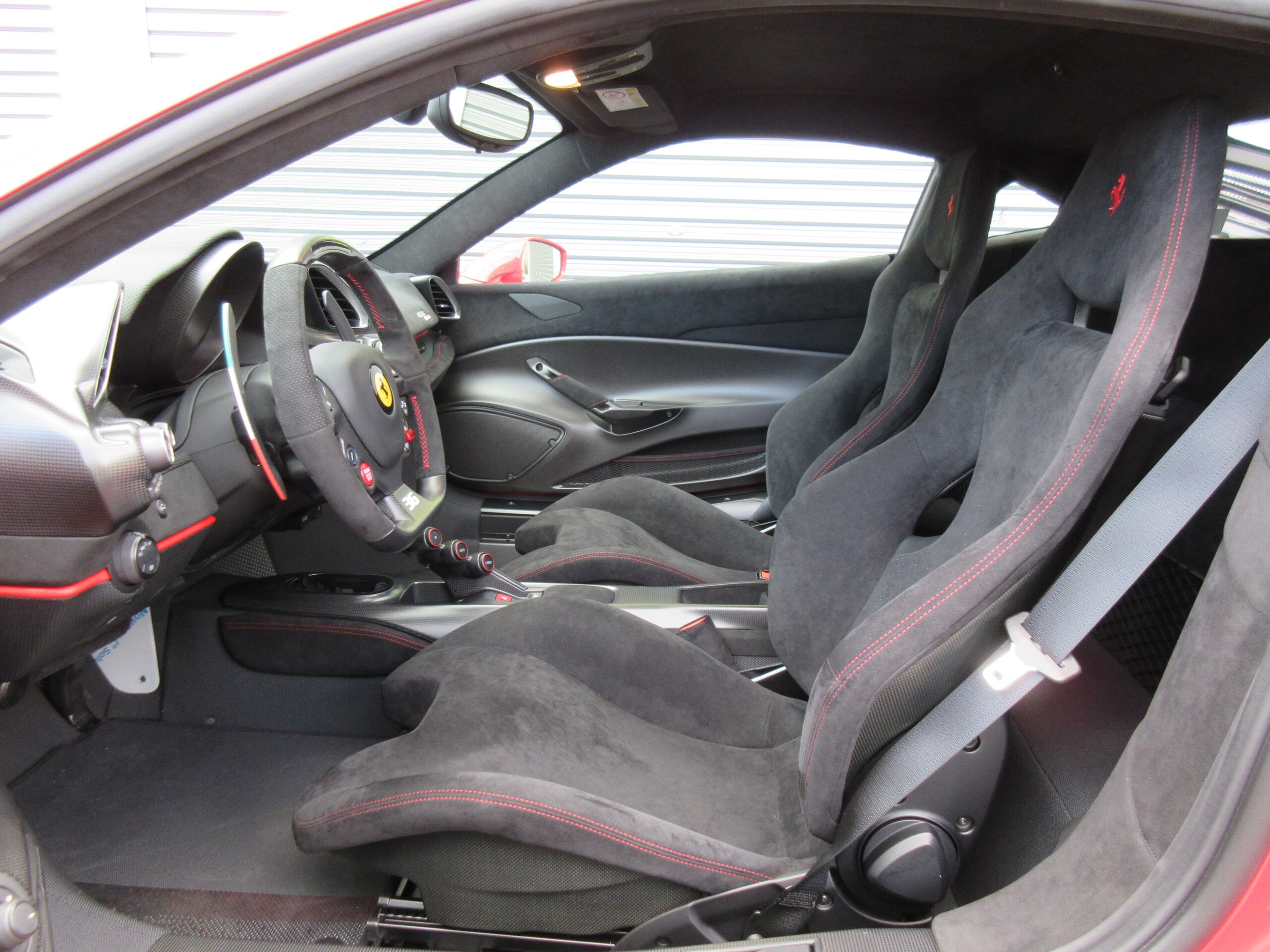 Ferrari 488 Pista Piloti (photo: 9)