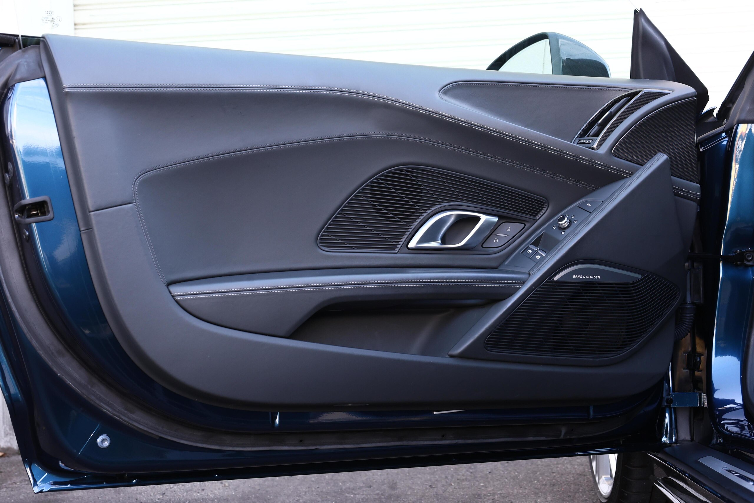Audi R8 5.2 FSI Quattro (photo: 20)
