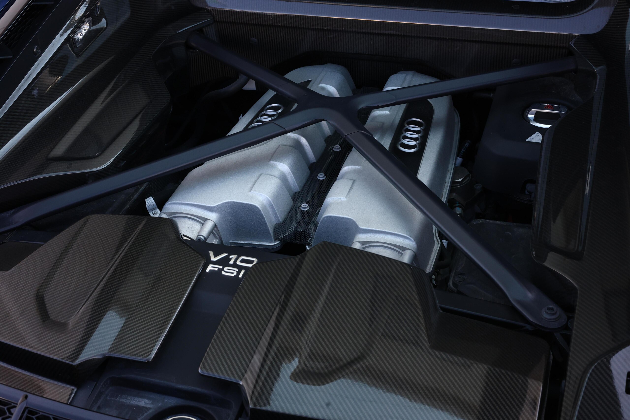 Audi R8 5.2 FSI Quattro (photo: 27)