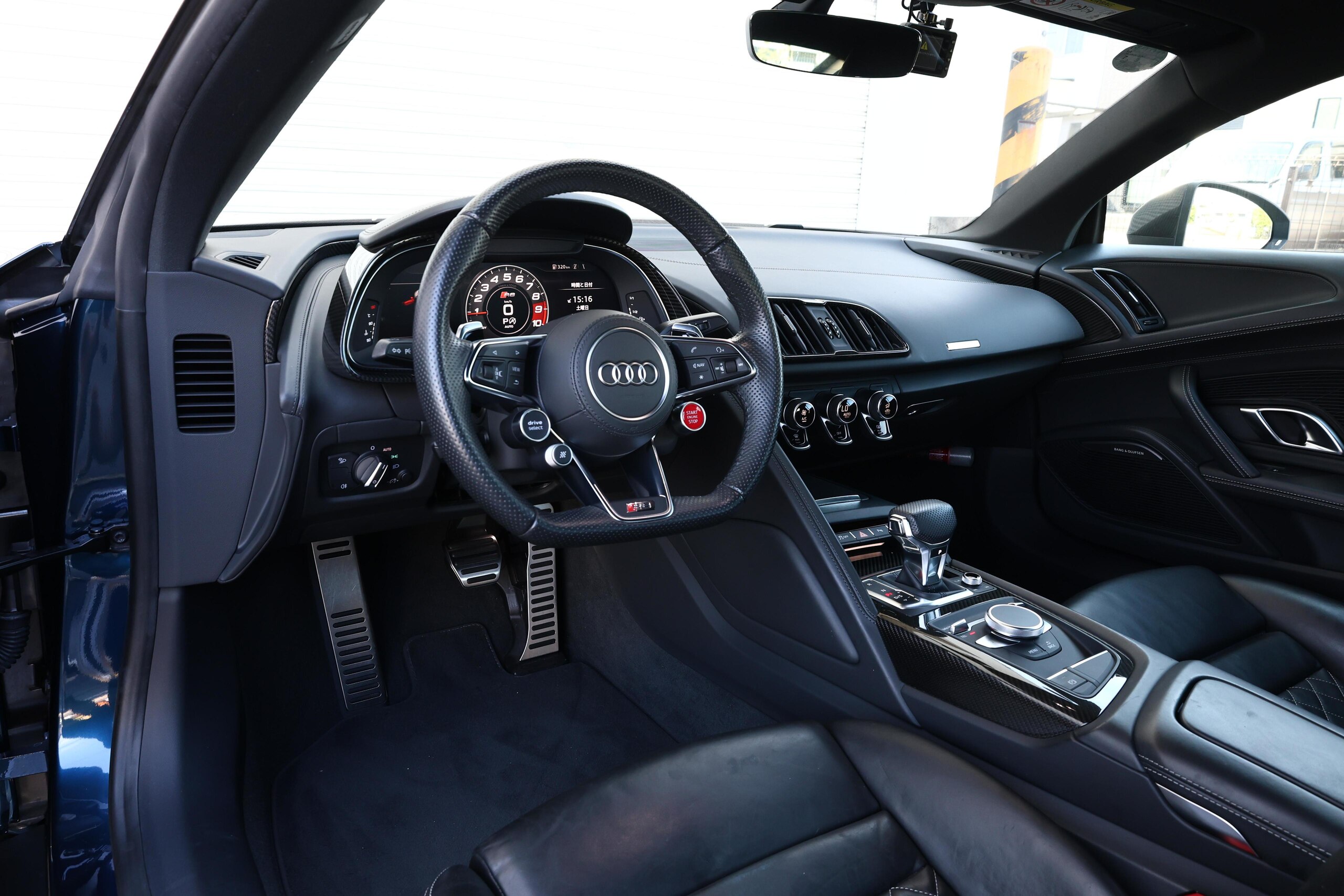 Audi R8 5.2 FSI Quattro (photo: 7)
