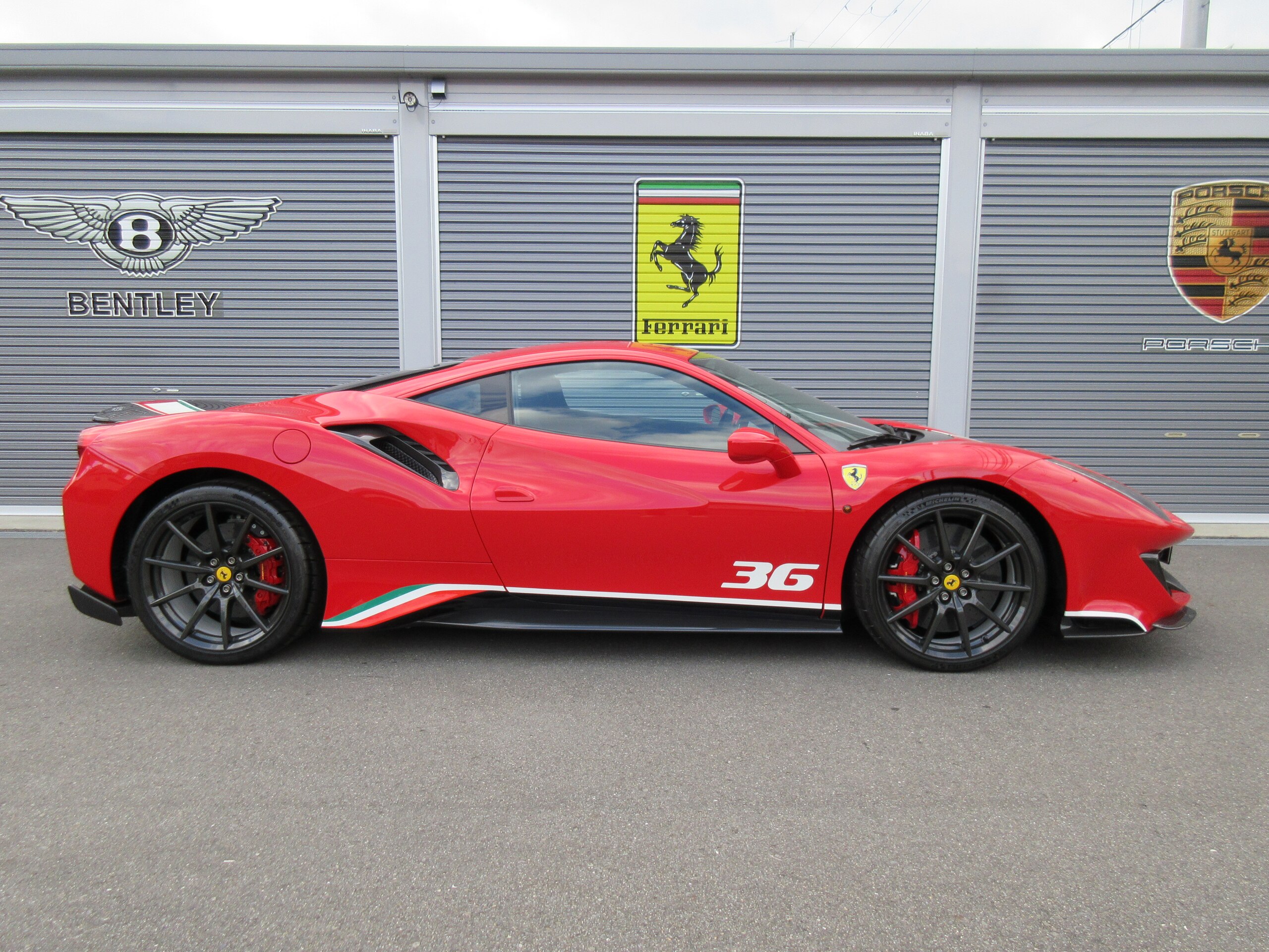 Ferrari 488 Pista Piloti (photo: 3)