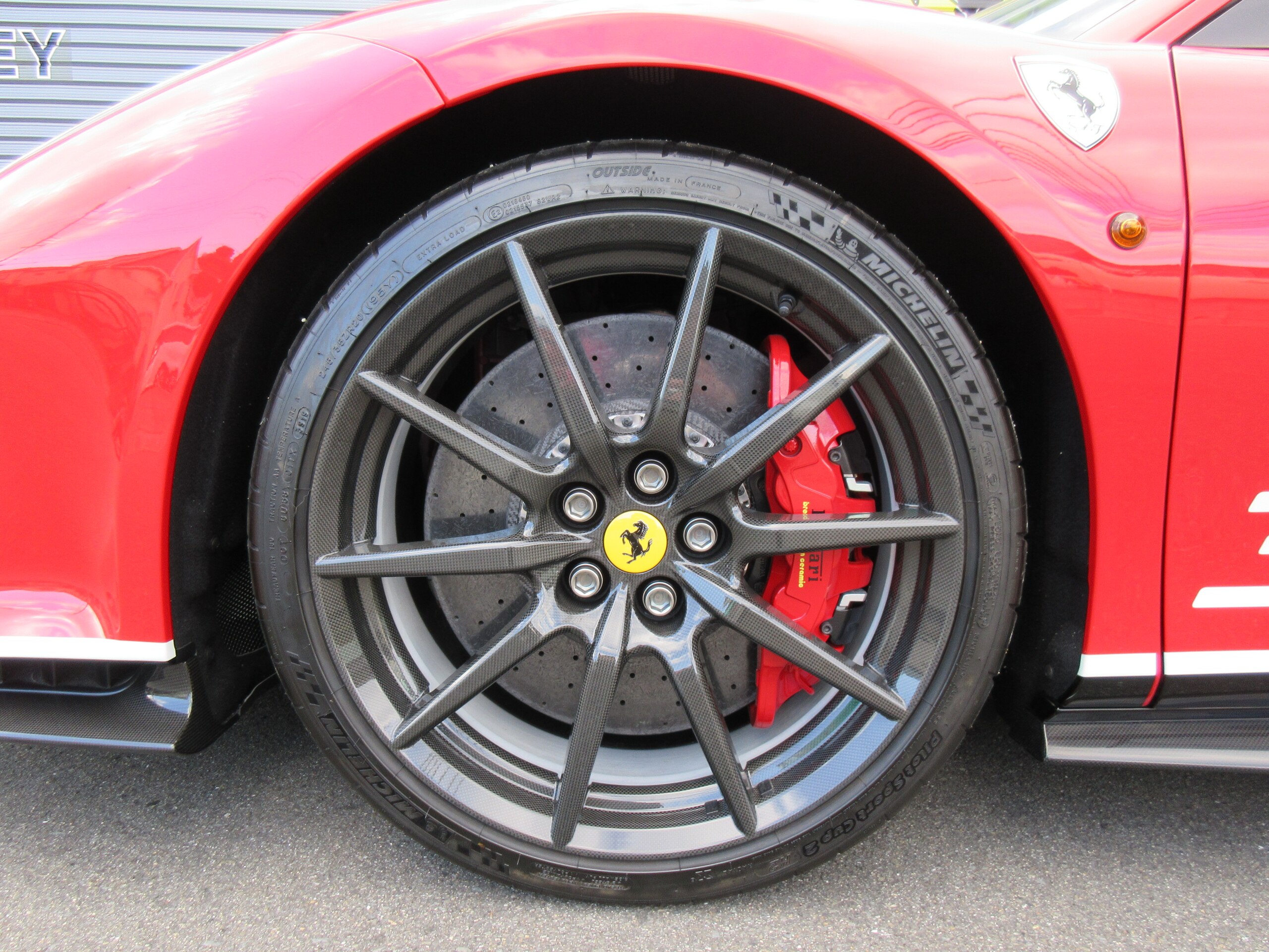 Ferrari 488 Pista Piloti (photo: 15)