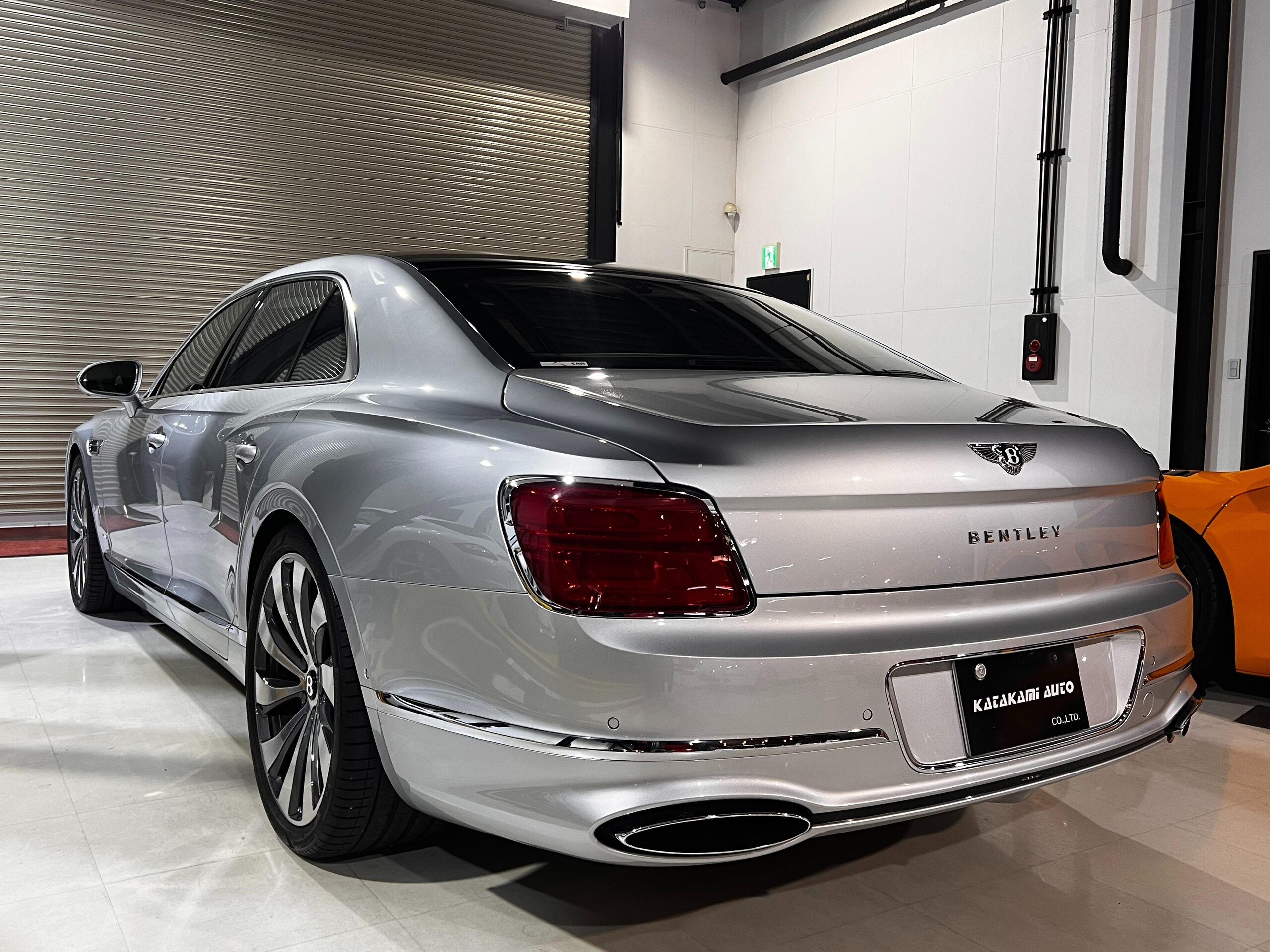 Bentley Flying Spur (photo: 3)