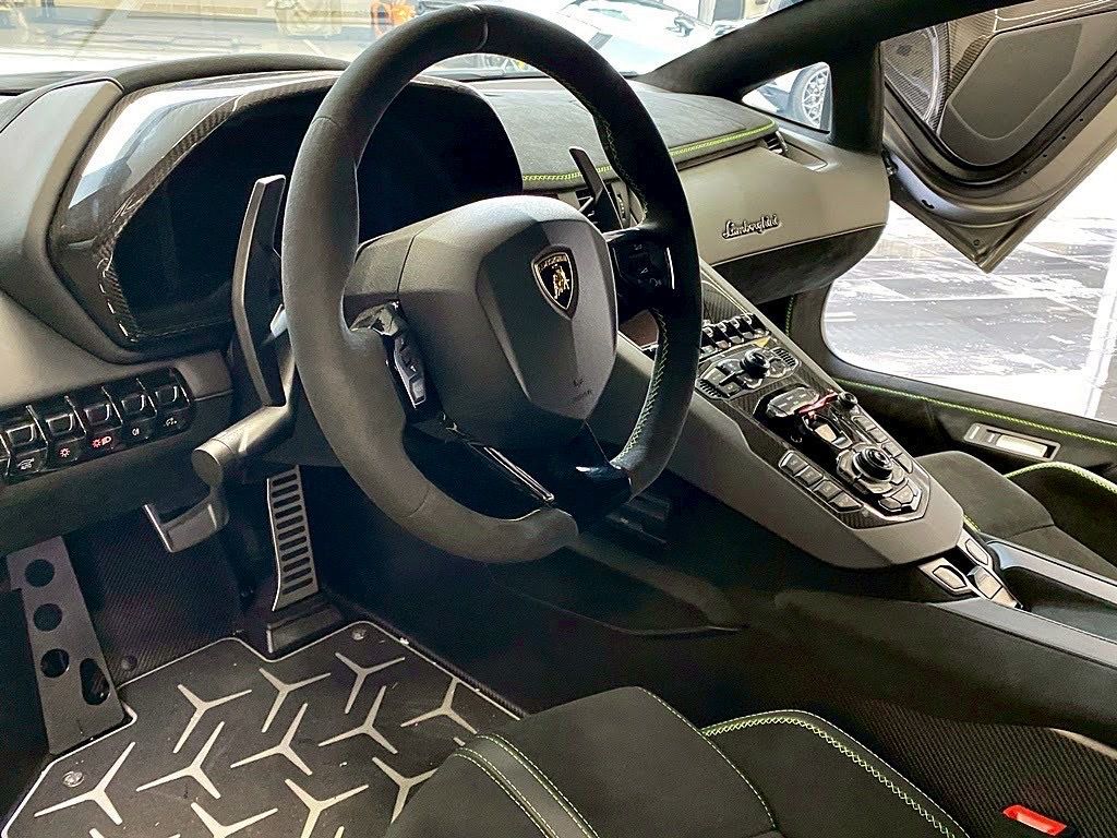 Lamborghini Aventador SVJ Roadster (photo: 7)