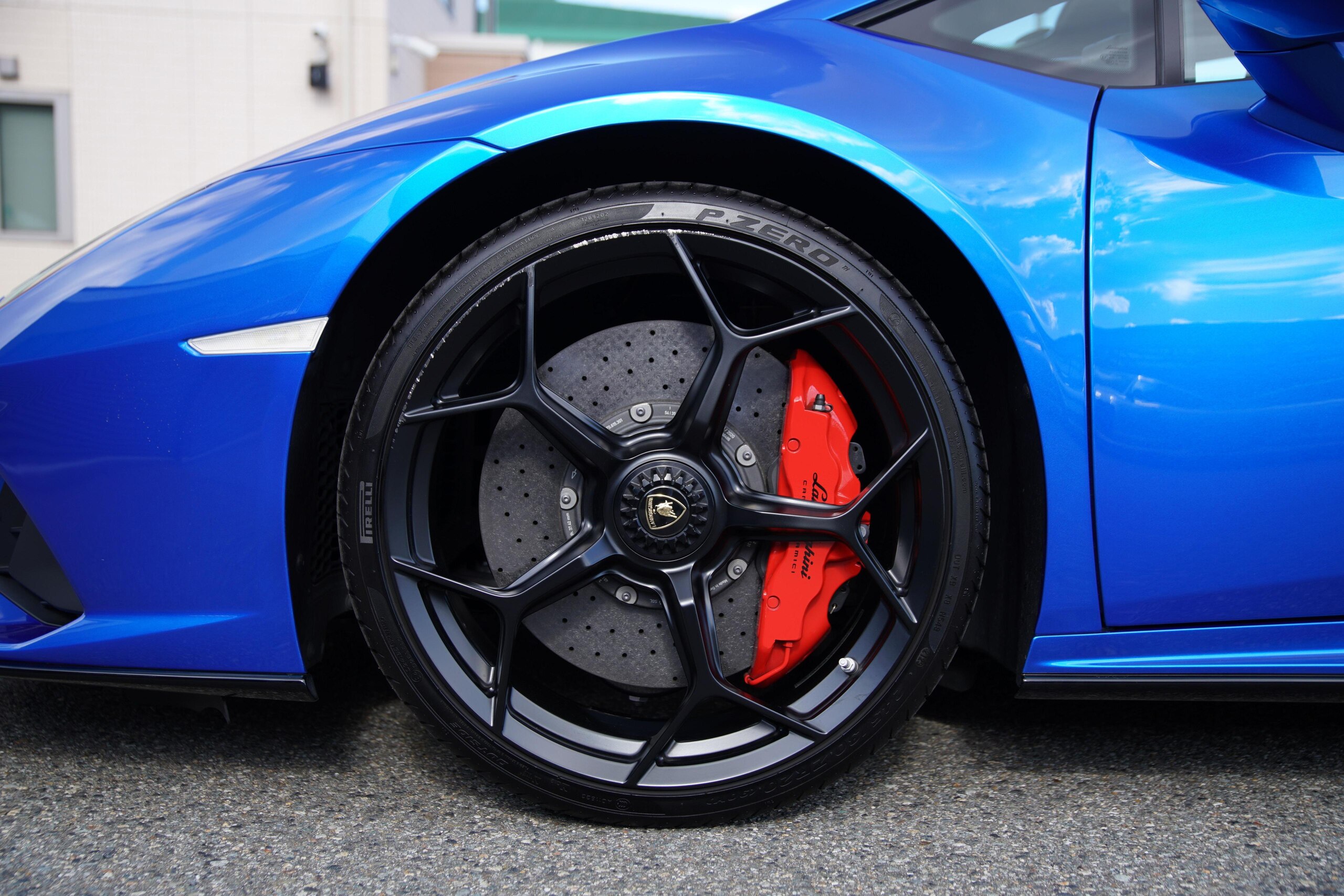 Lamborghini Huracán EVO (photo: 24)