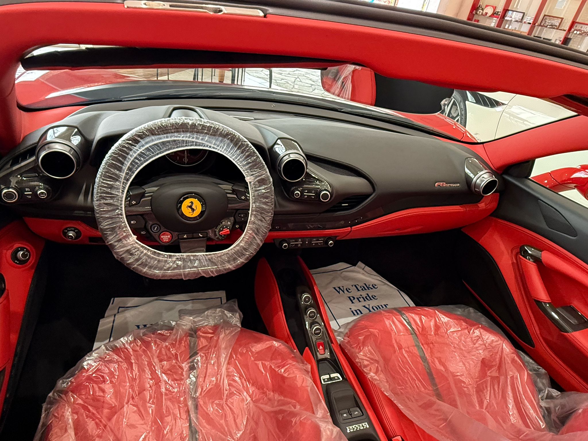 Ferrari F8 Spider (photo: 3)