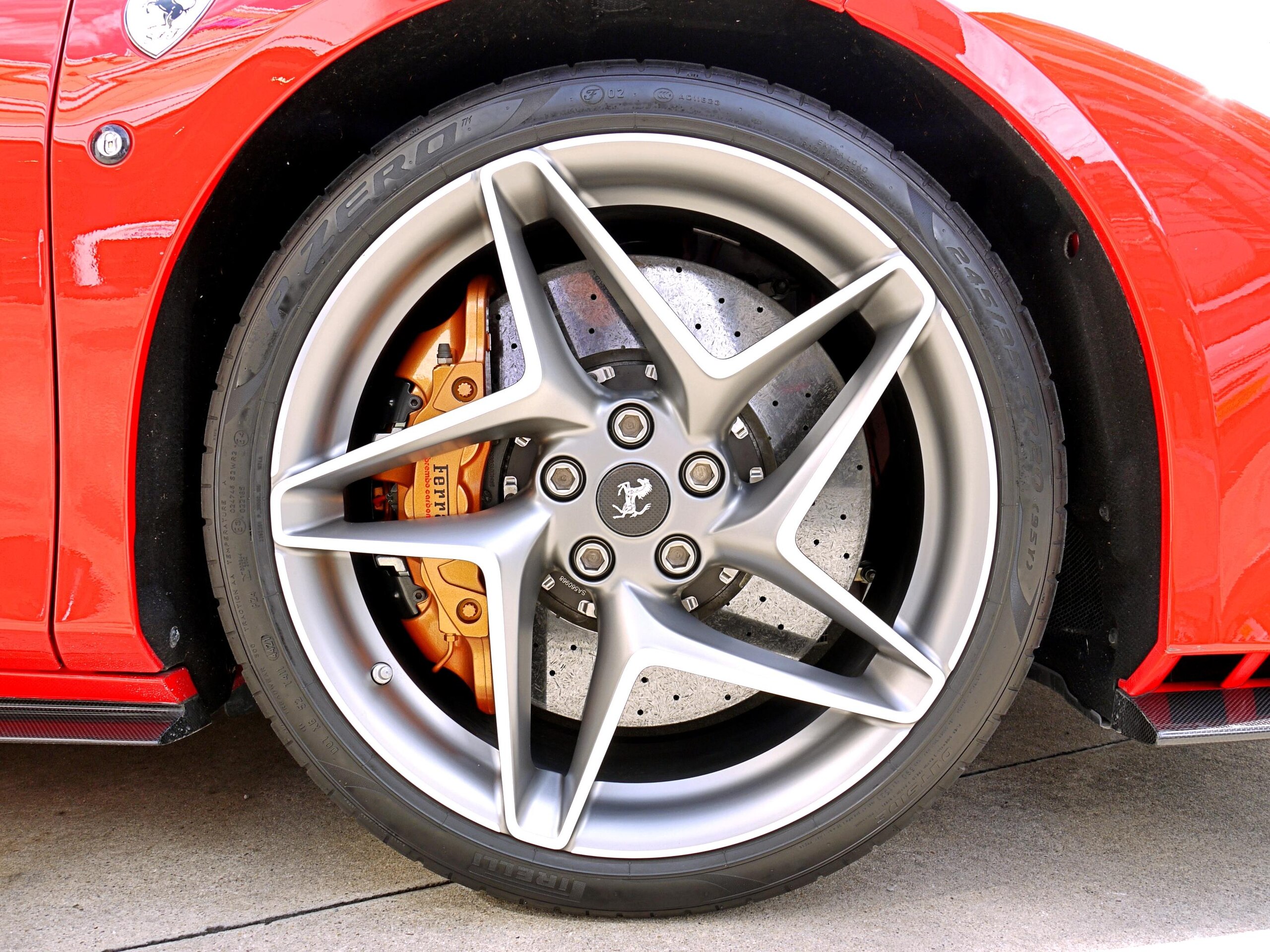 Ferrari F8 Spider (photo: 13)