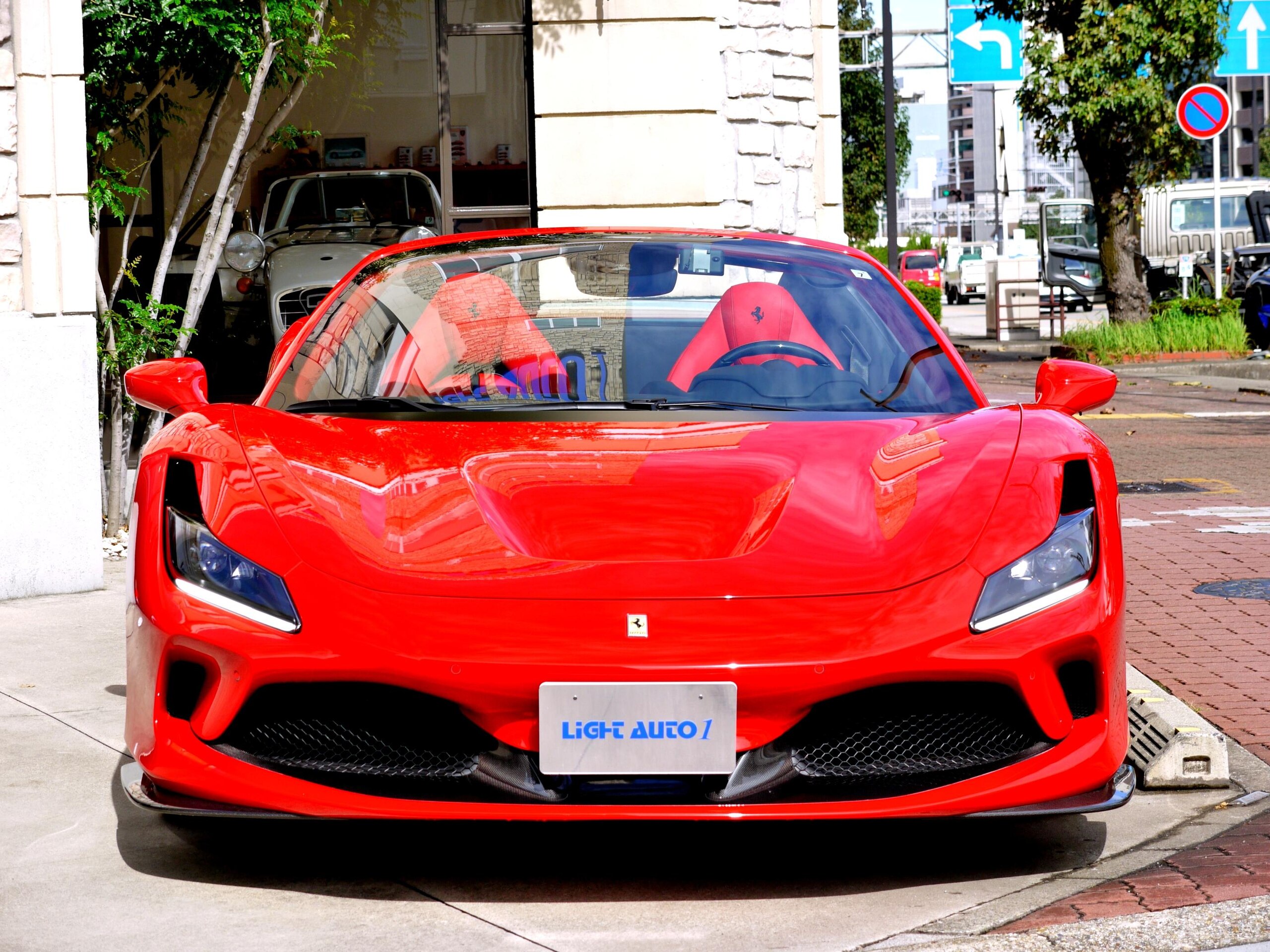 Ferrari F8 Spider (photo: 1)