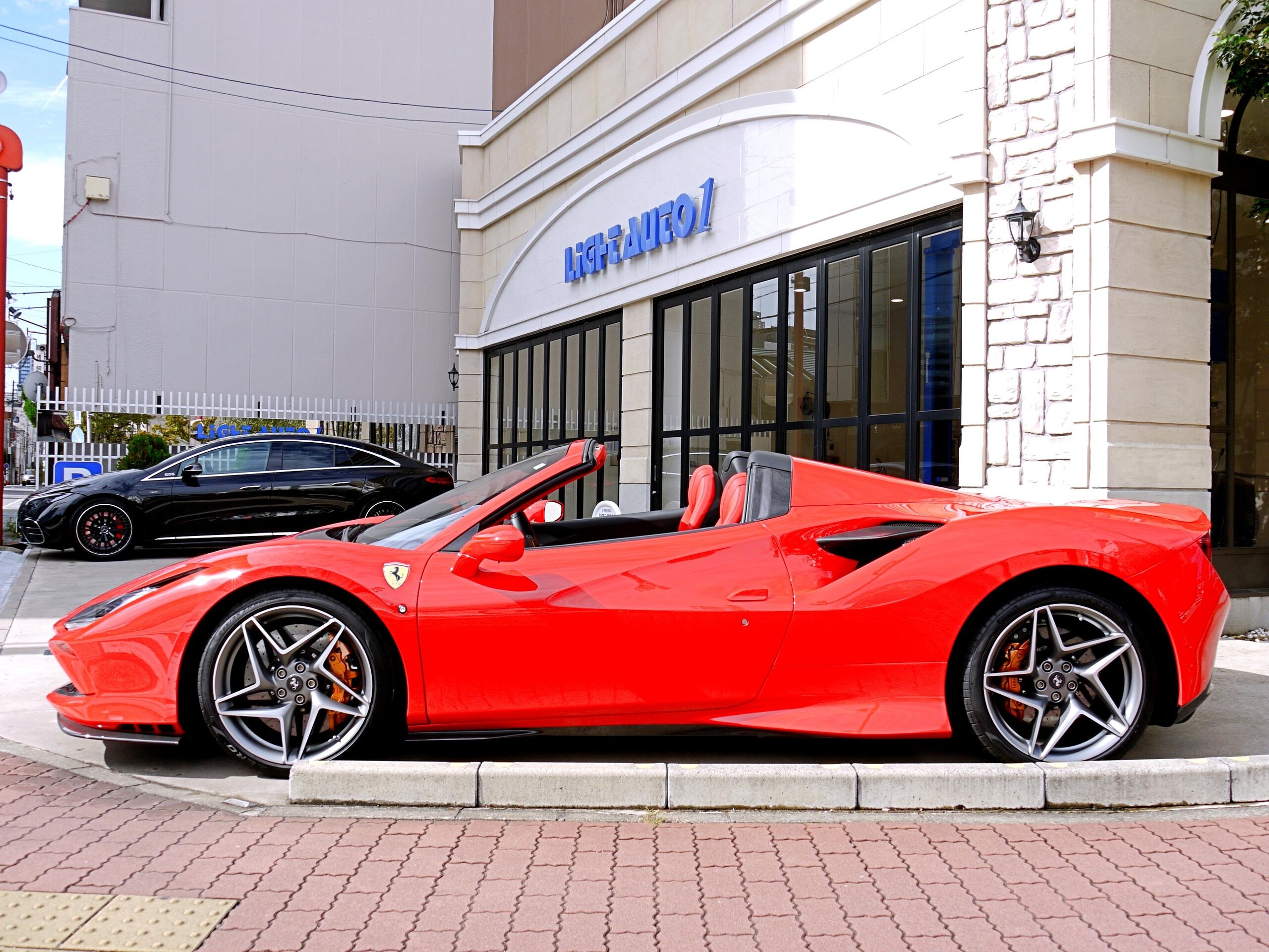 Ferrari F8 Spider (photo: 4)