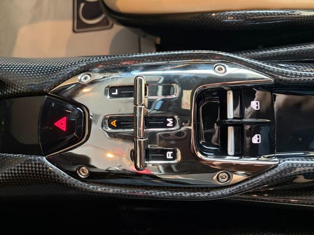 Ferrari SF90 Stradale (photo: 12)