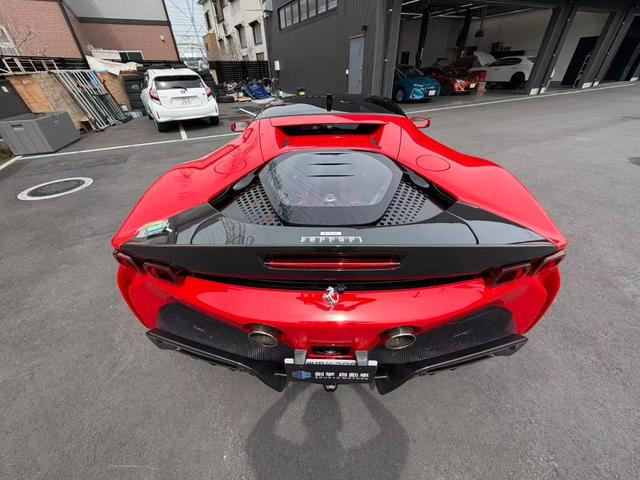Ferrari SF90 Stradale (photo: 5)