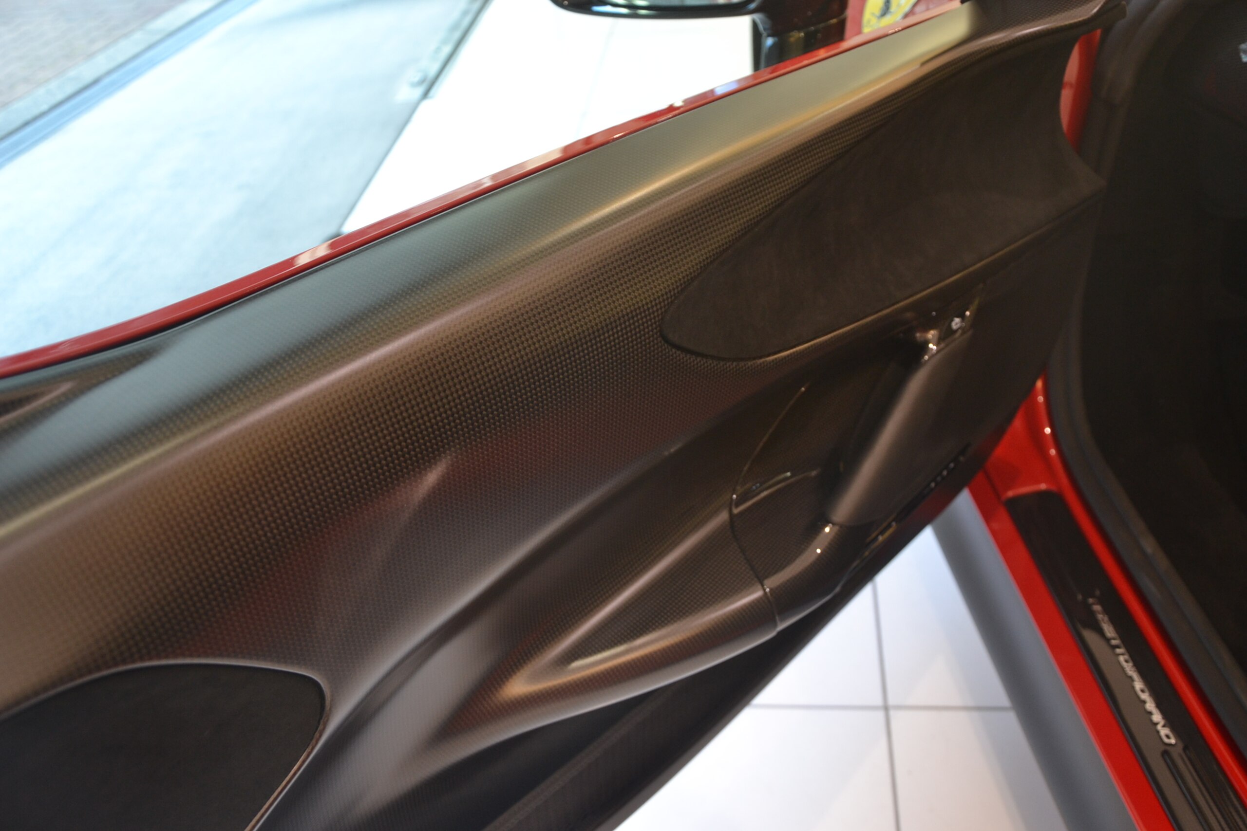 Ferrari SF90 Stradale (photo: 7)