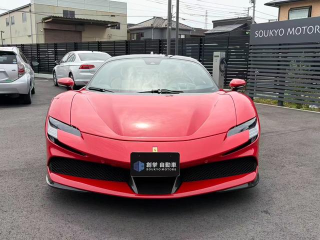 Ferrari SF90 Stradale (photo: 1)