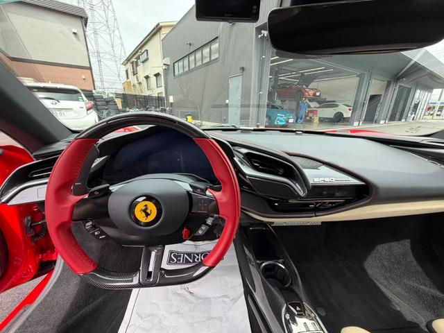 Ferrari SF90 Stradale (photo: 9)