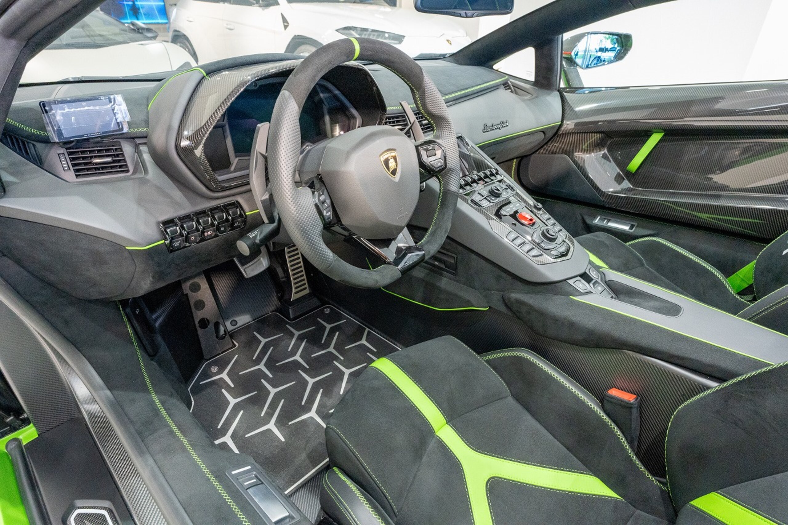 Lamborghini Aventador SVJ Roadster (photo: 7)