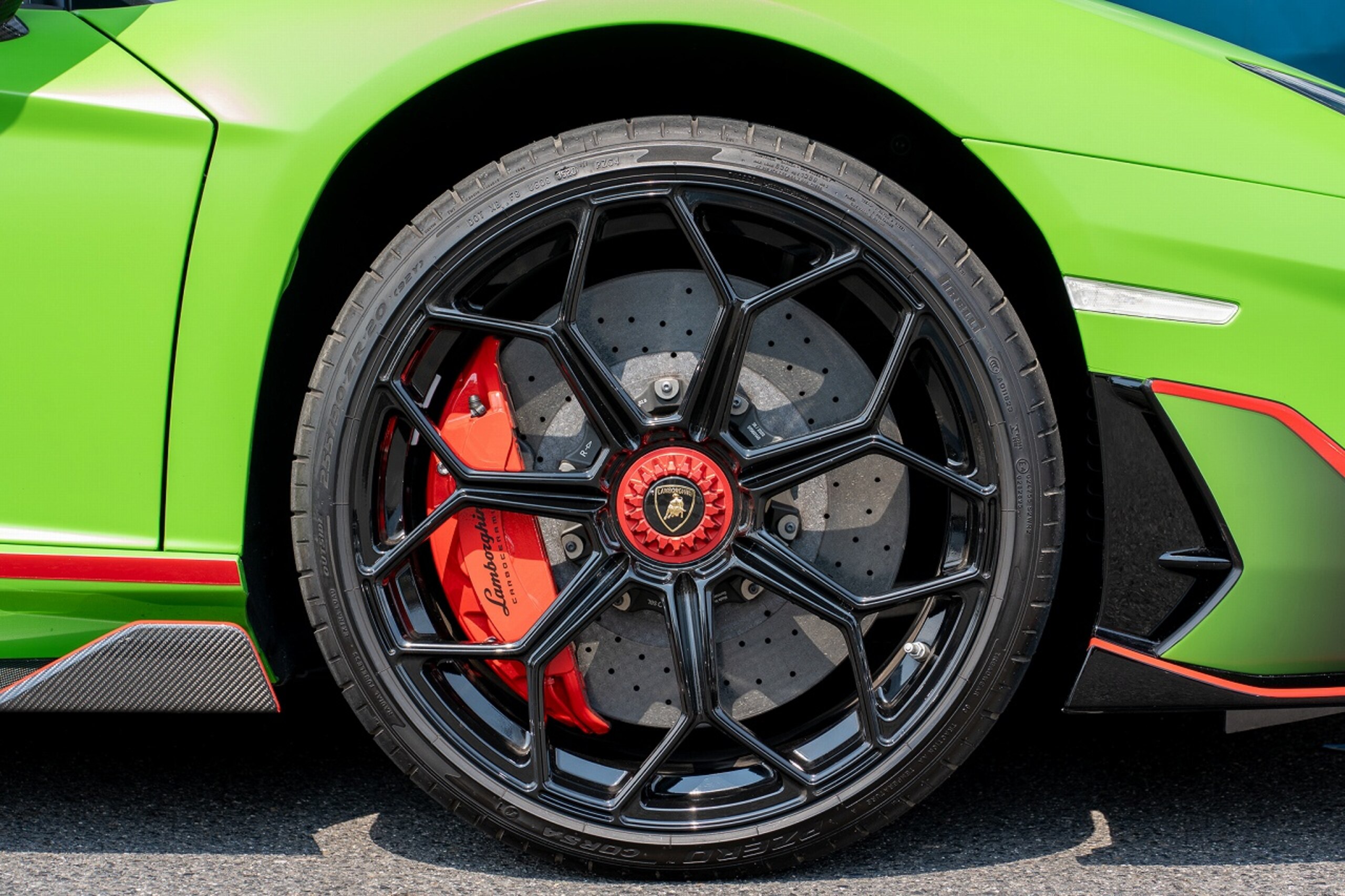 Lamborghini Aventador SVJ Roadster (photo: 19)