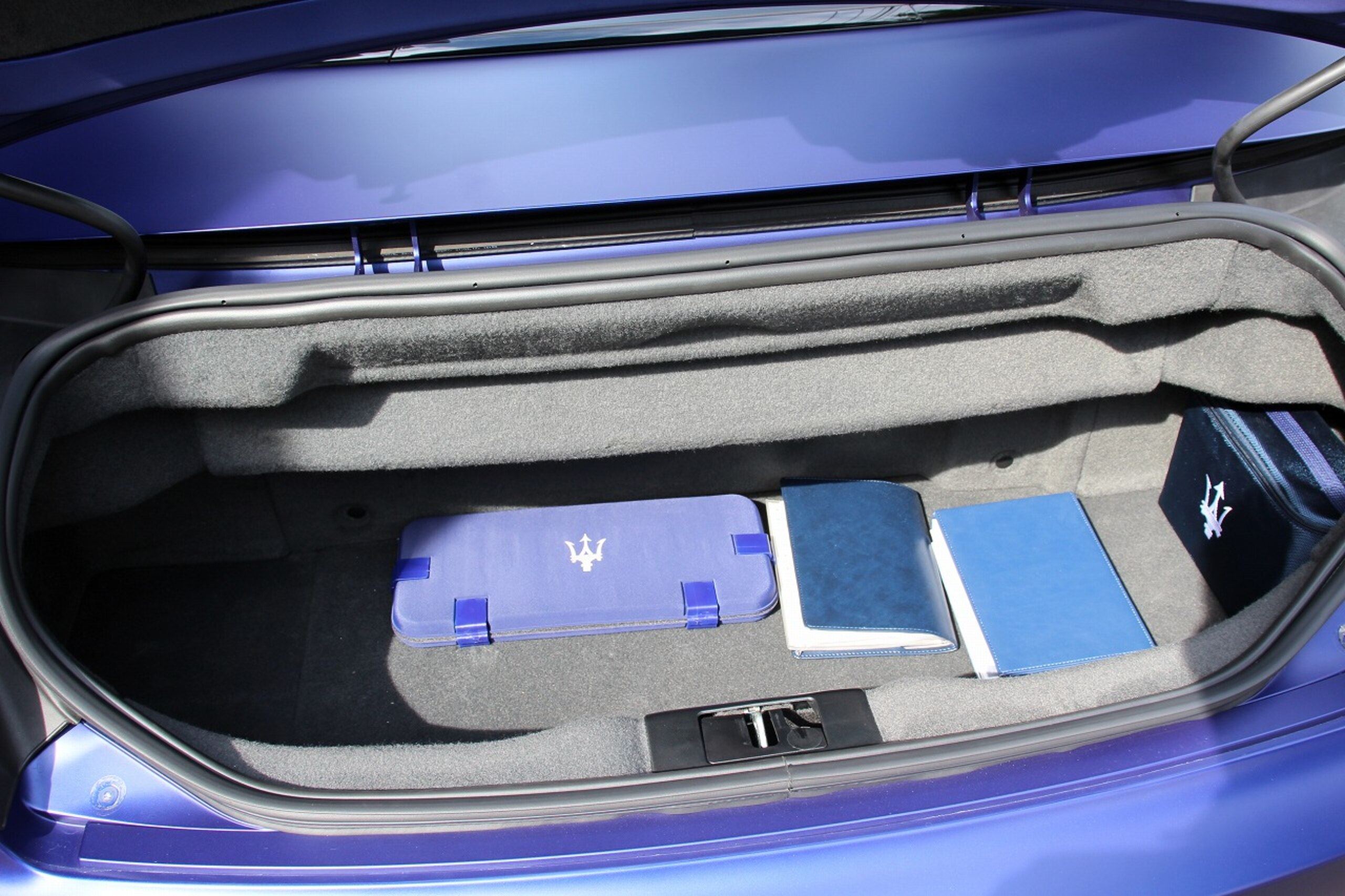 Maserati GranCabrio MC (photo: 25)