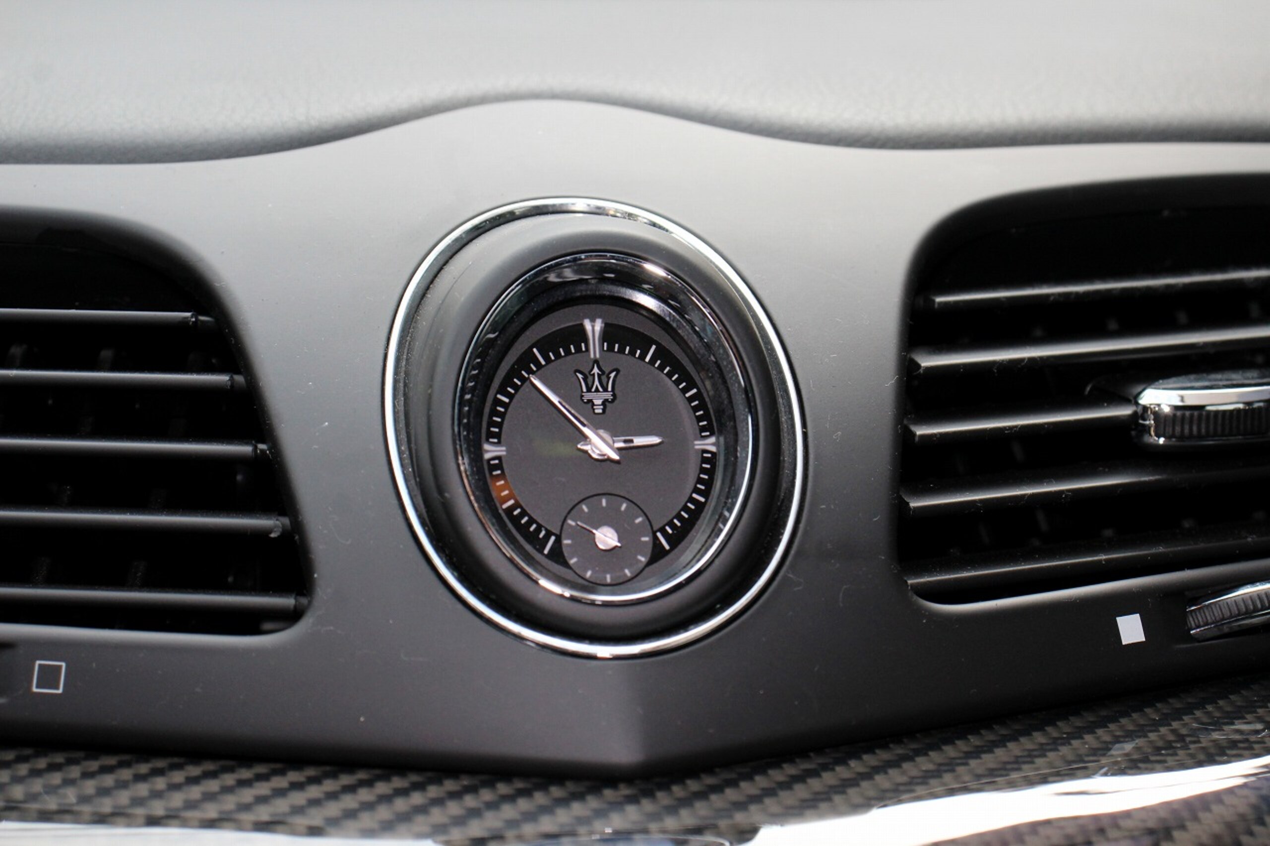 Maserati GranCabrio MC (photo: 18)
