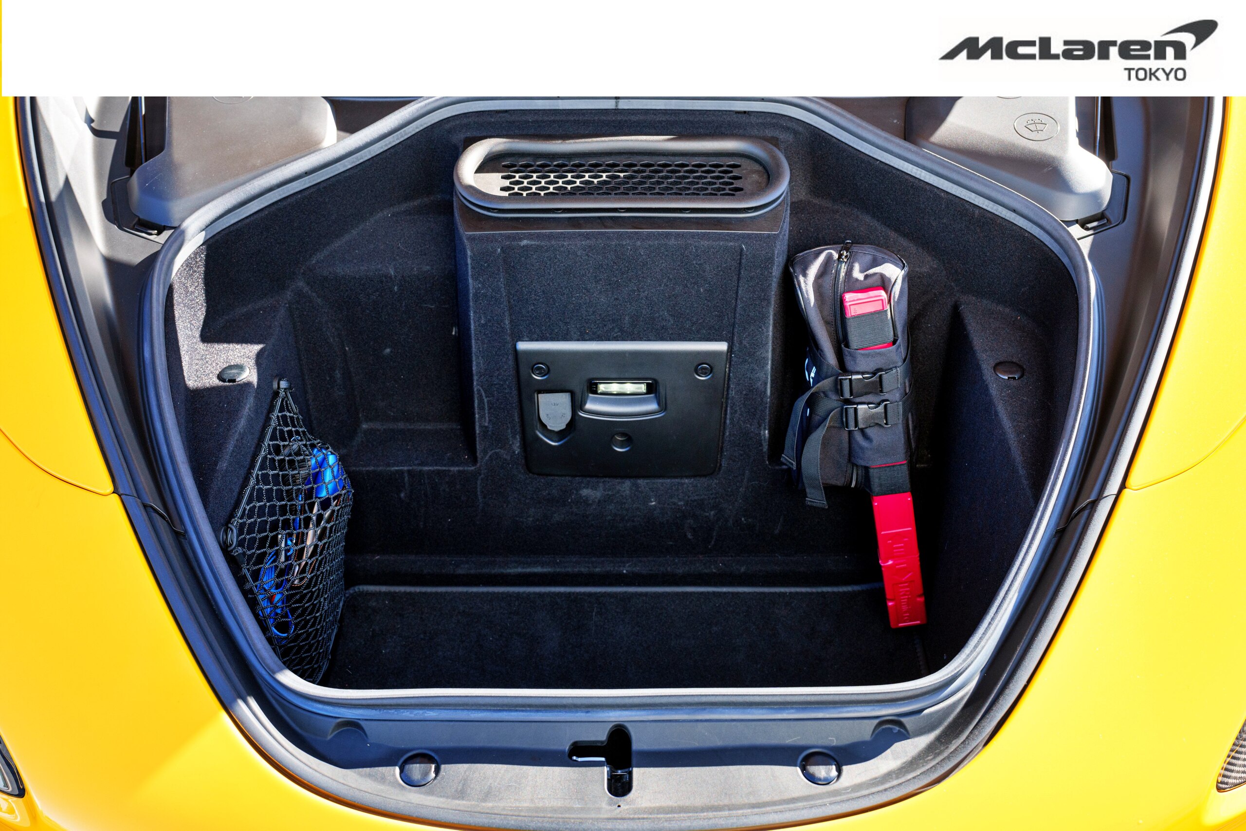 McLaren 765LT (photo: 28)