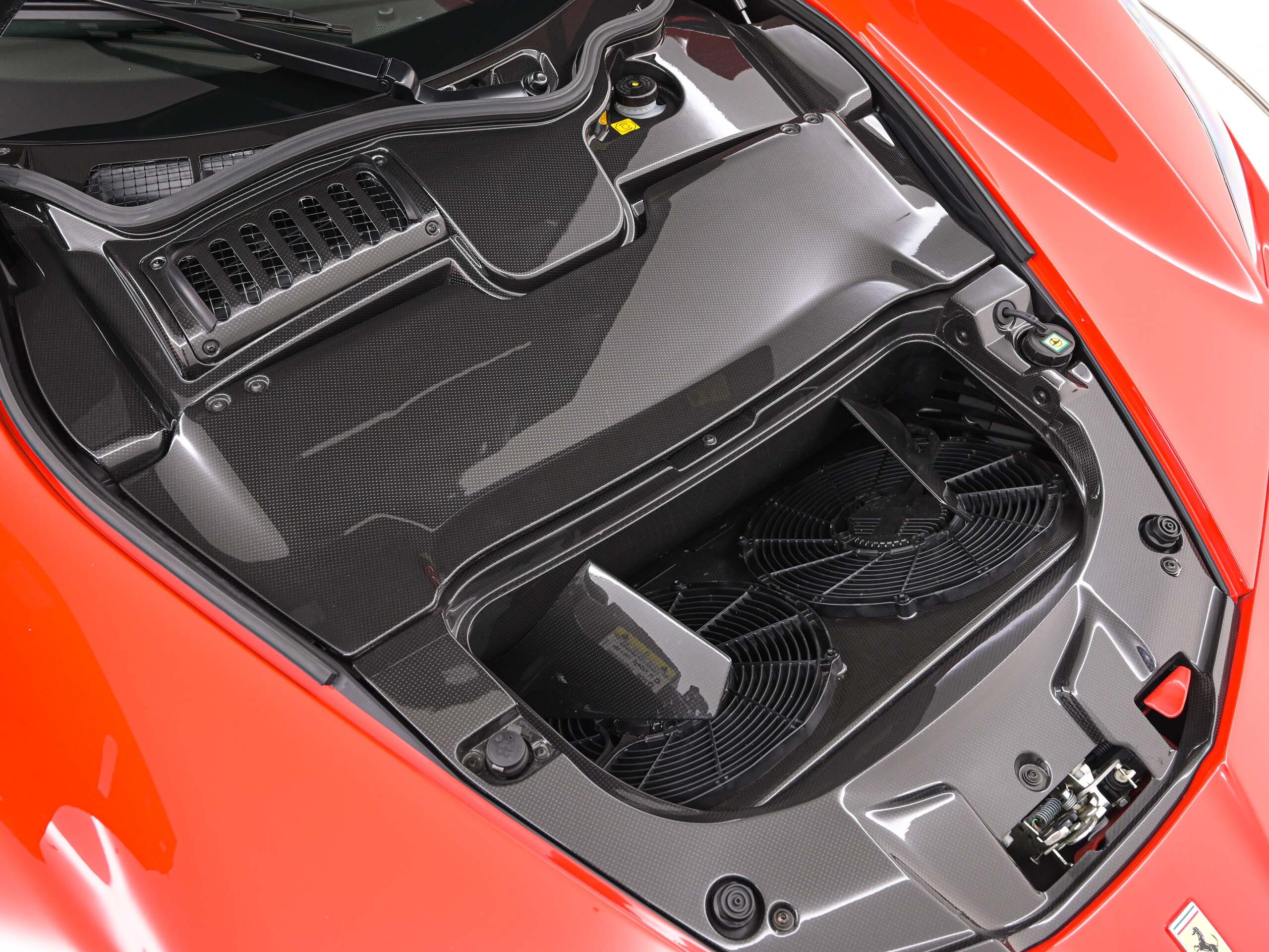 Ferrari LaFerrari (photo: 14)