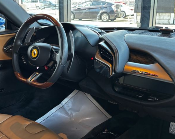 Ferrari SF90 Spider Tailor Made (photo: 12)