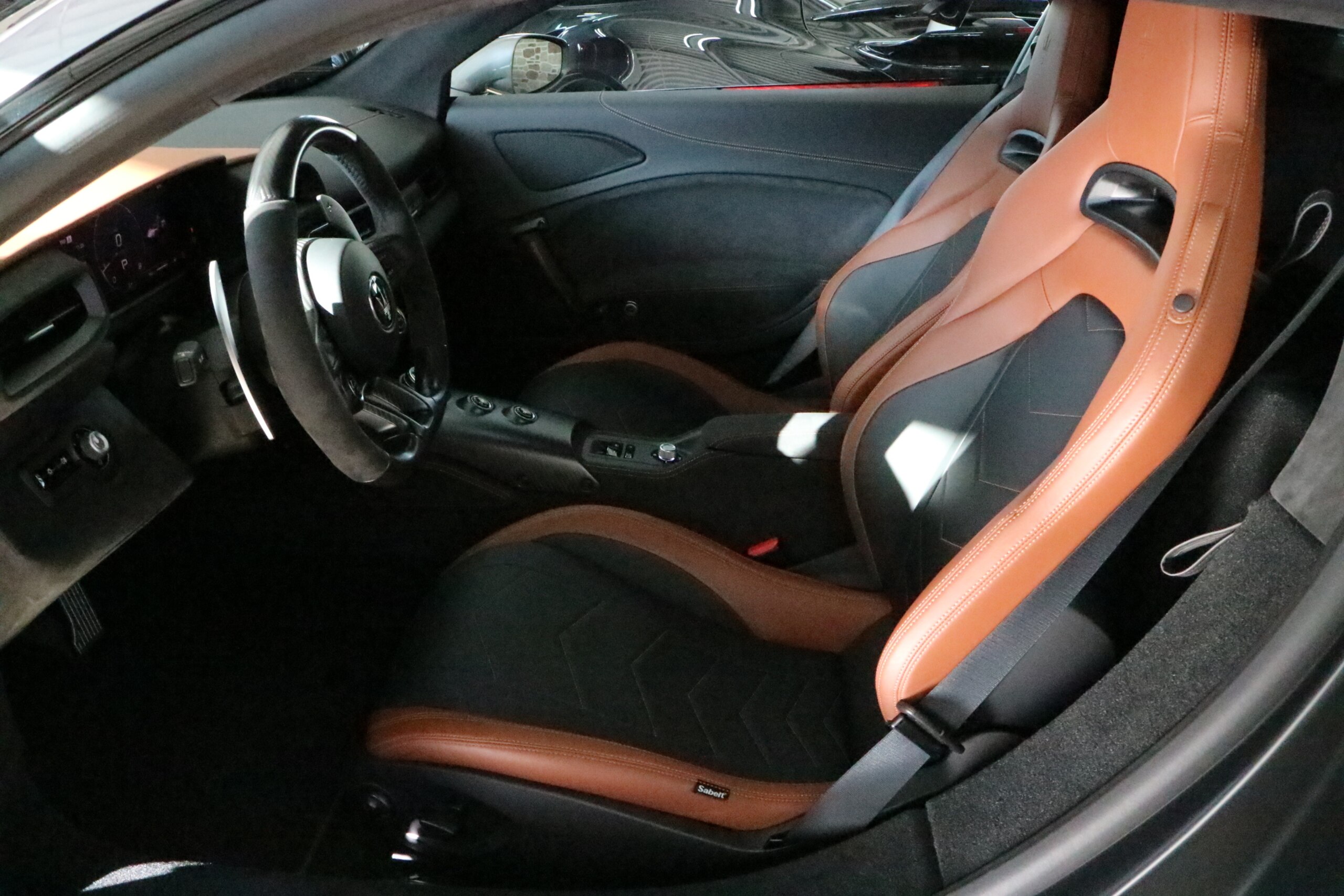 Maserati MC20 (photo: 19)
