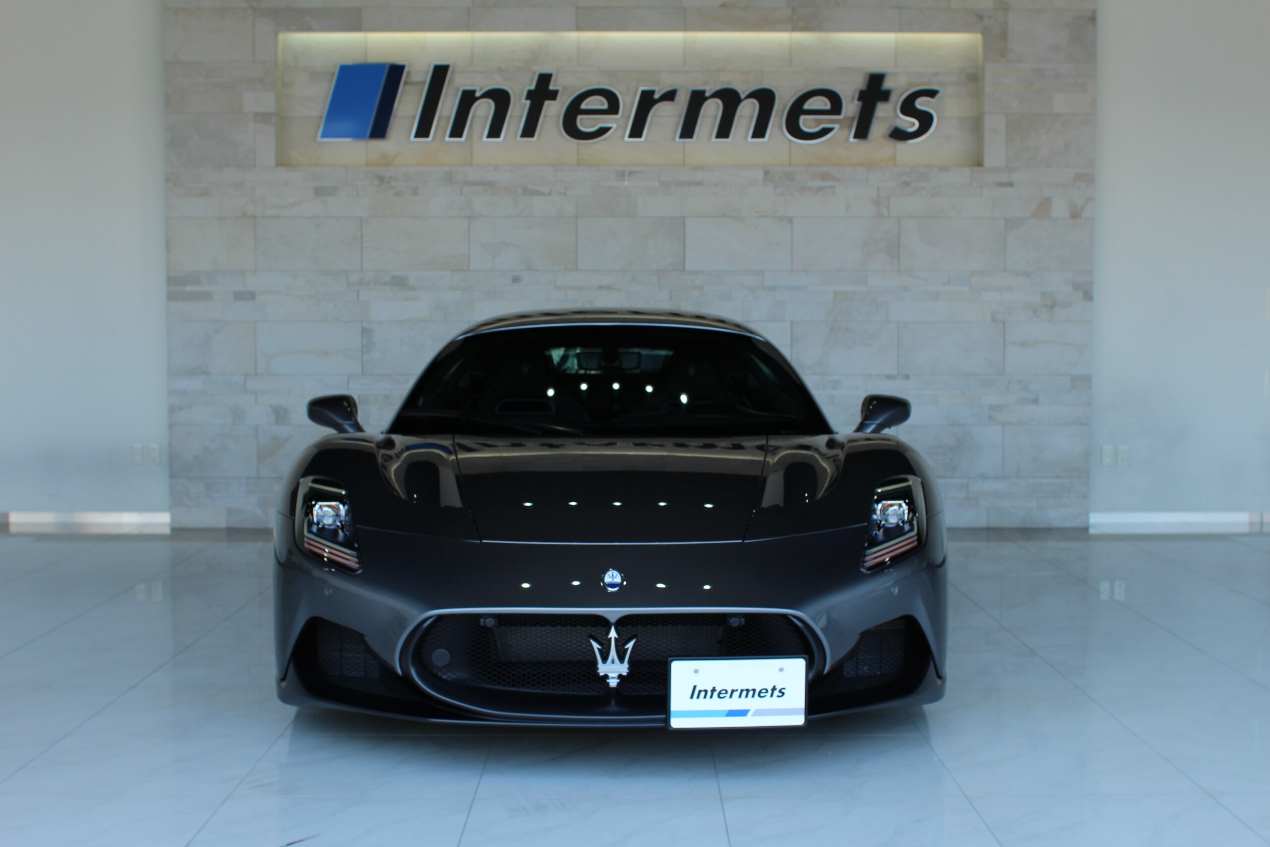 Maserati MC20 (photo: 2)