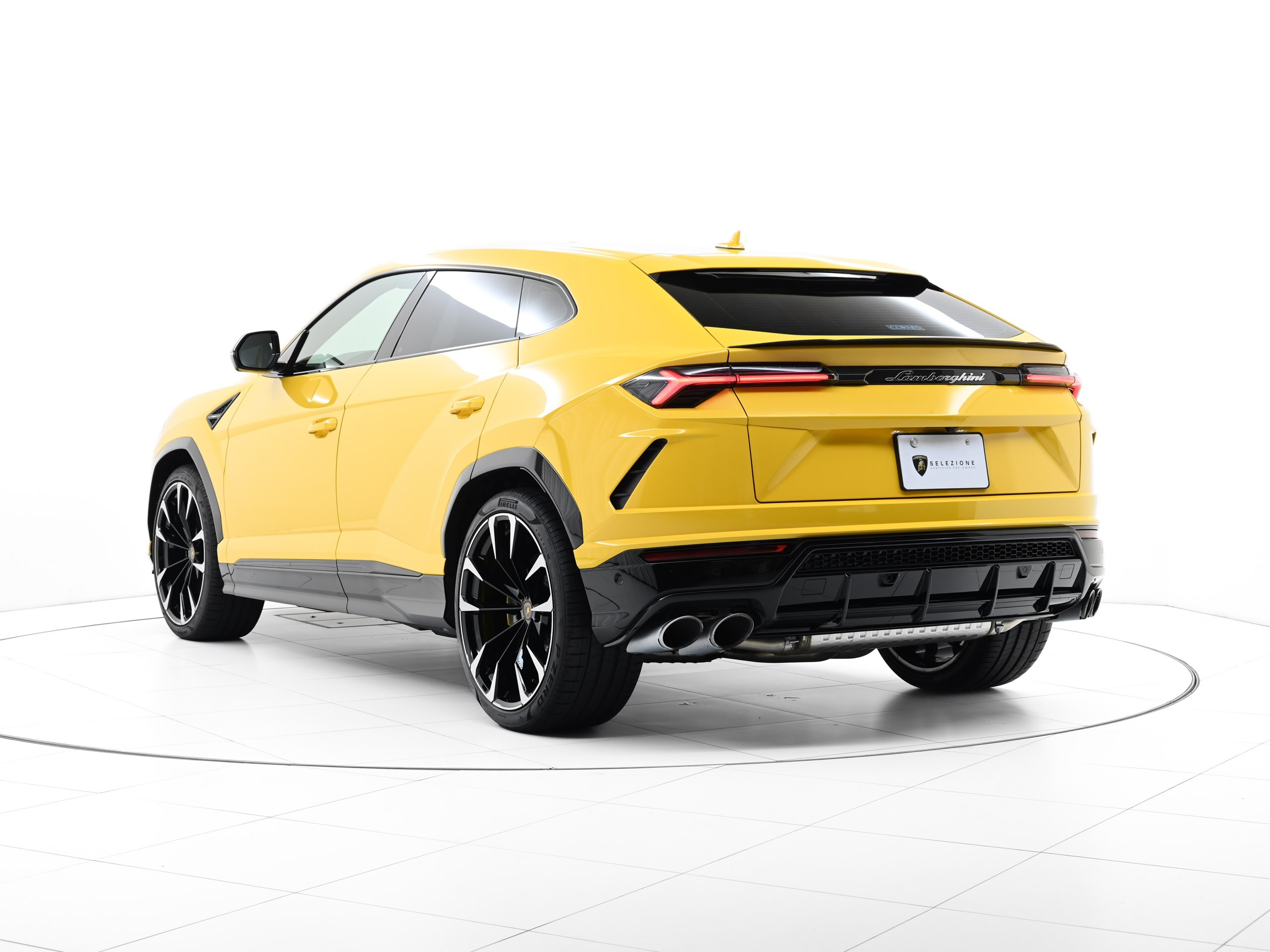 Lamborghini Urus (photo: 3)