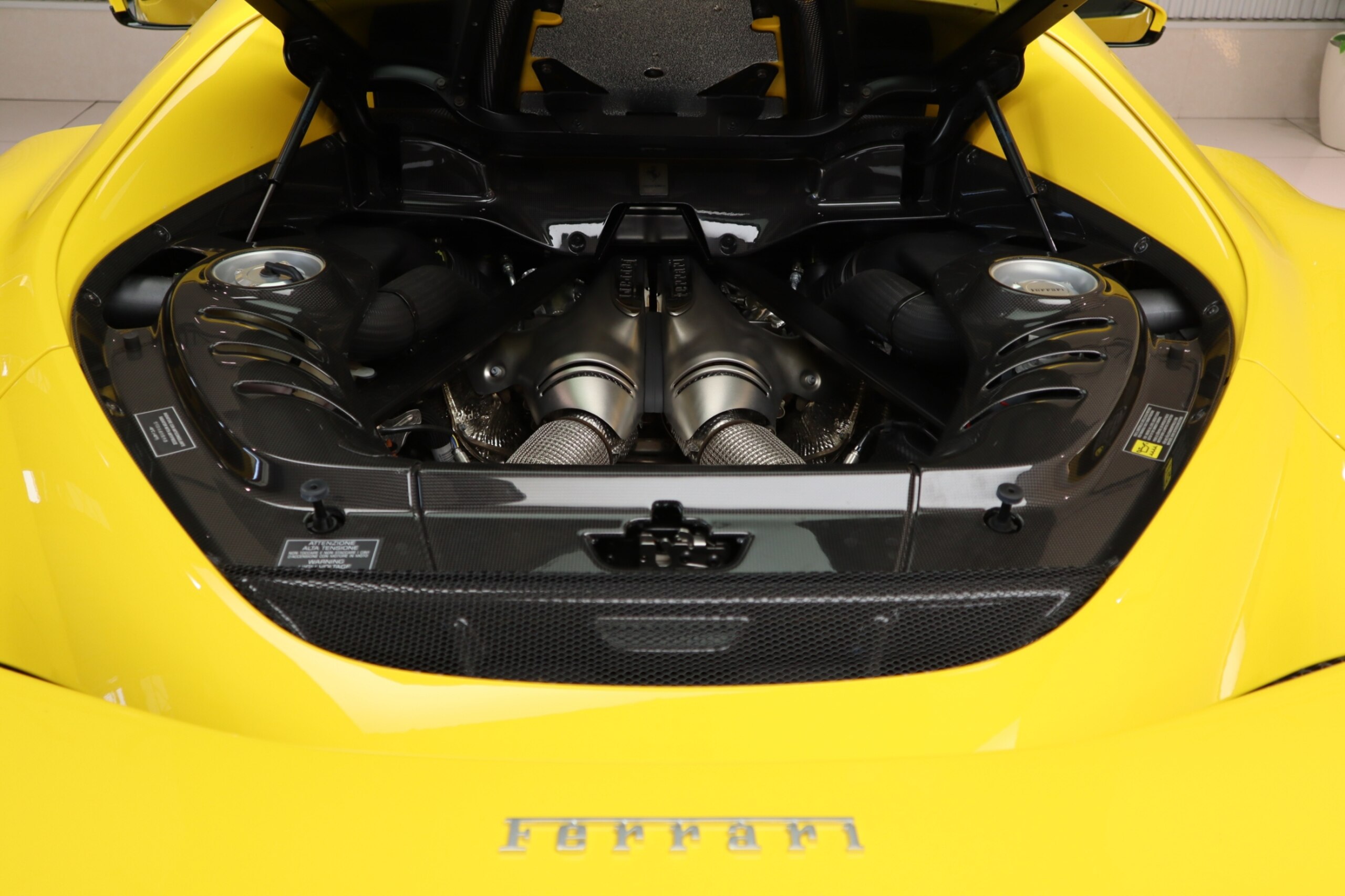 Ferrari 296GTB (photo: 18)