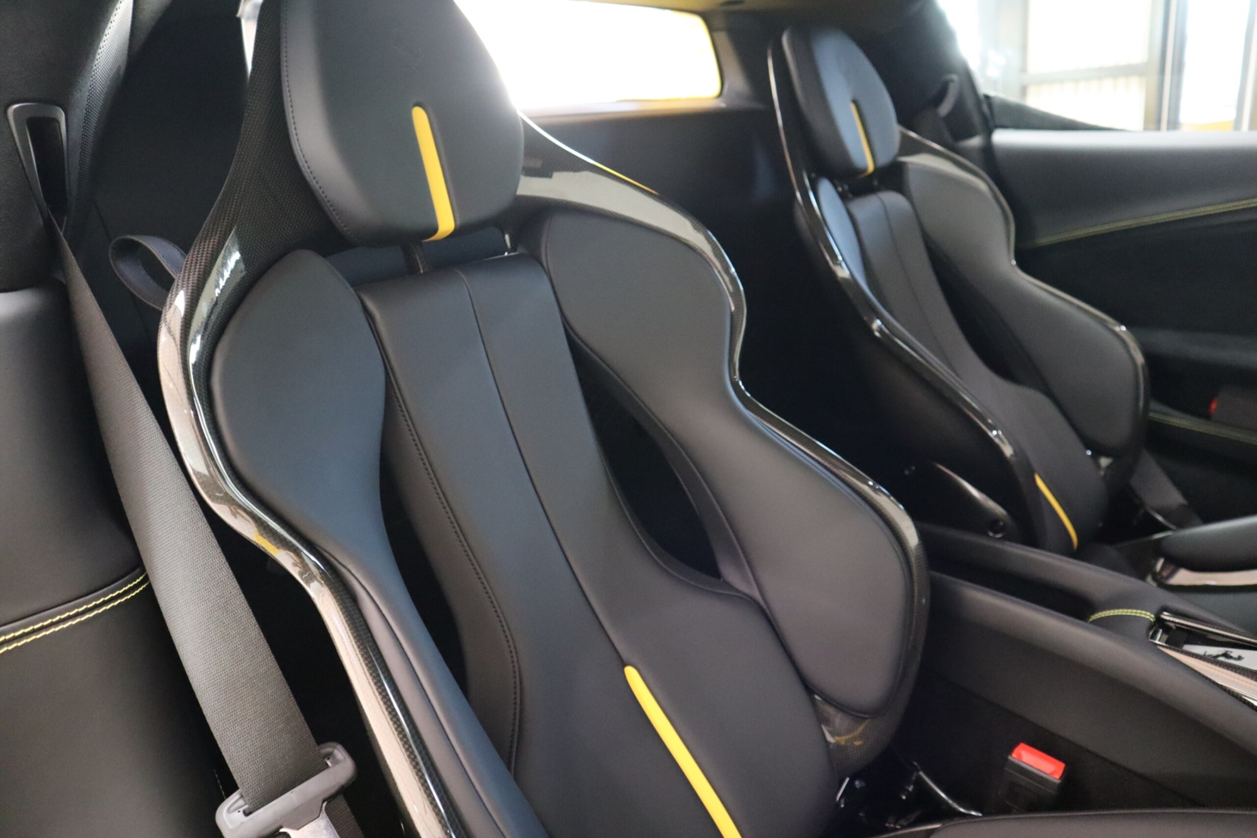 Ferrari 296GTB (photo: 14)