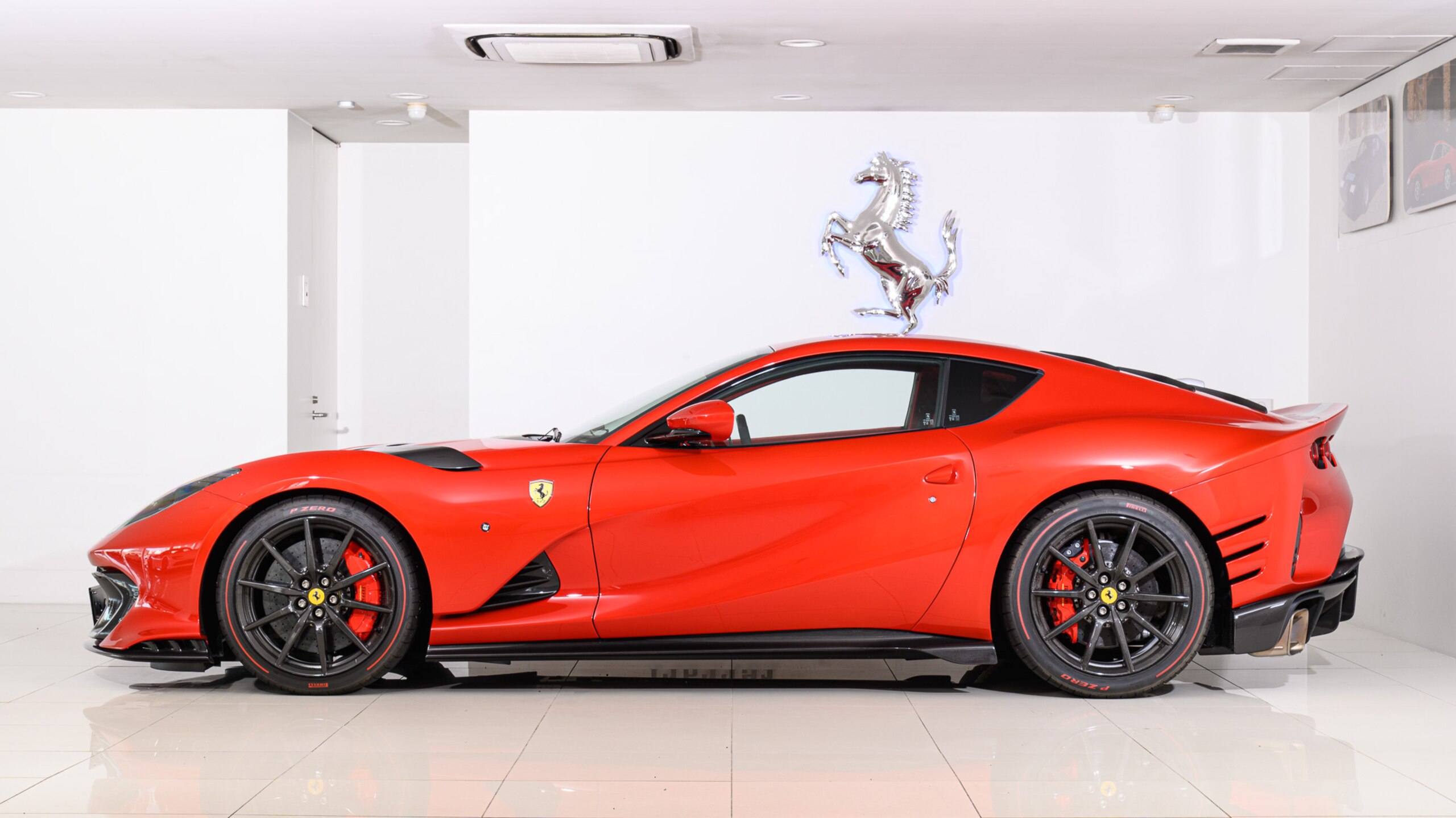 Ferrari 812 Competizione (photo: 6)