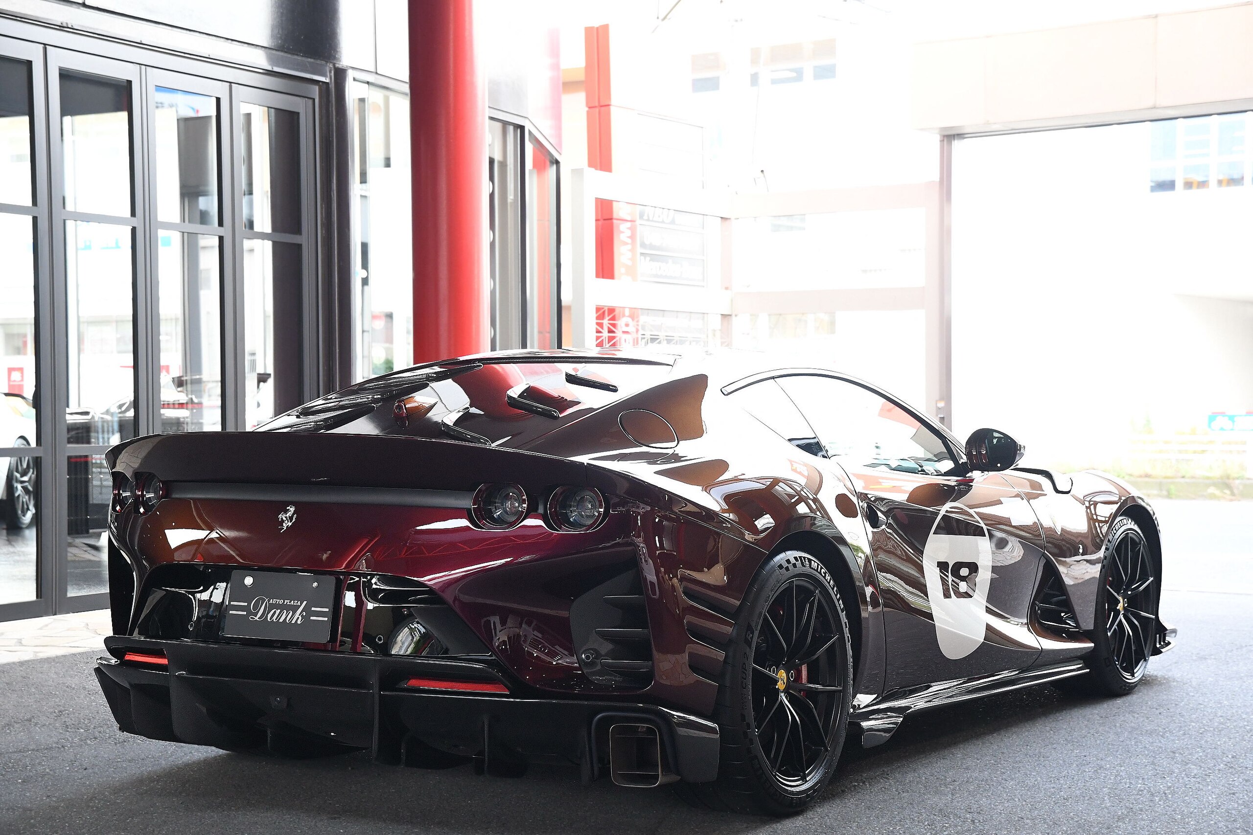 Ferrari Tailor Made 812 Competizione (photo: 3)