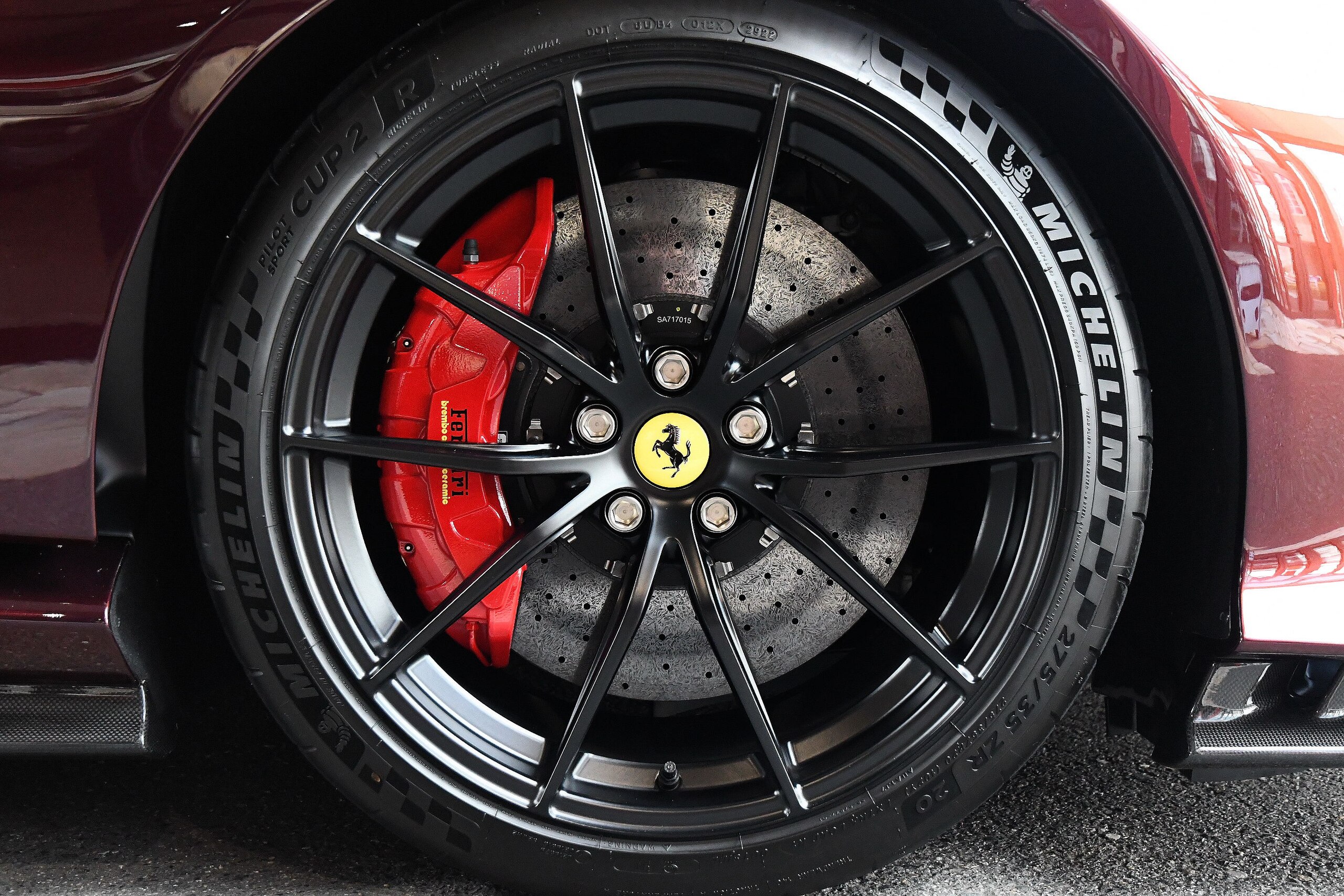 Ferrari Tailor Made 812 Competizione (photo: 18)