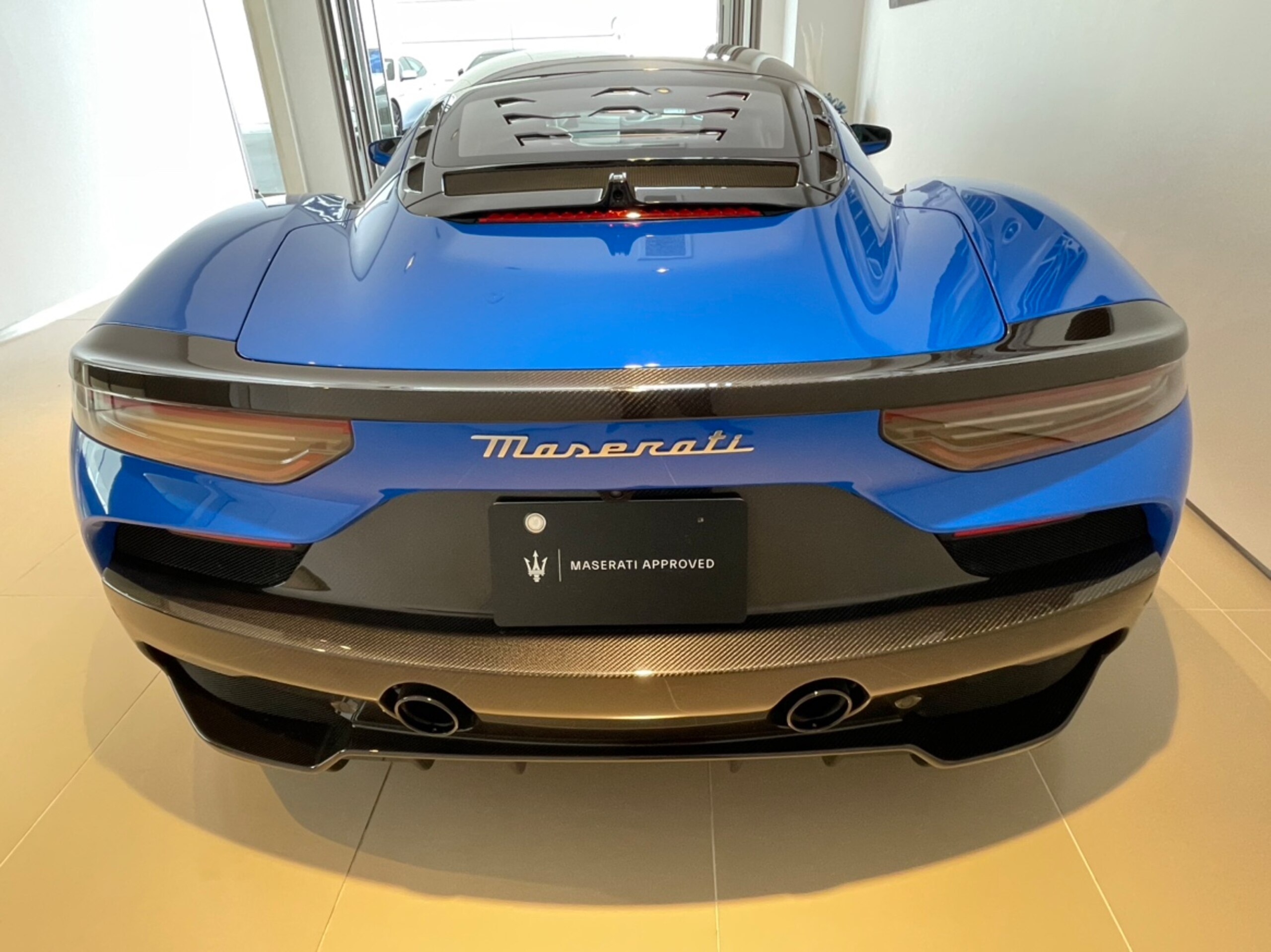 Maserati MC20 (photo: 3)