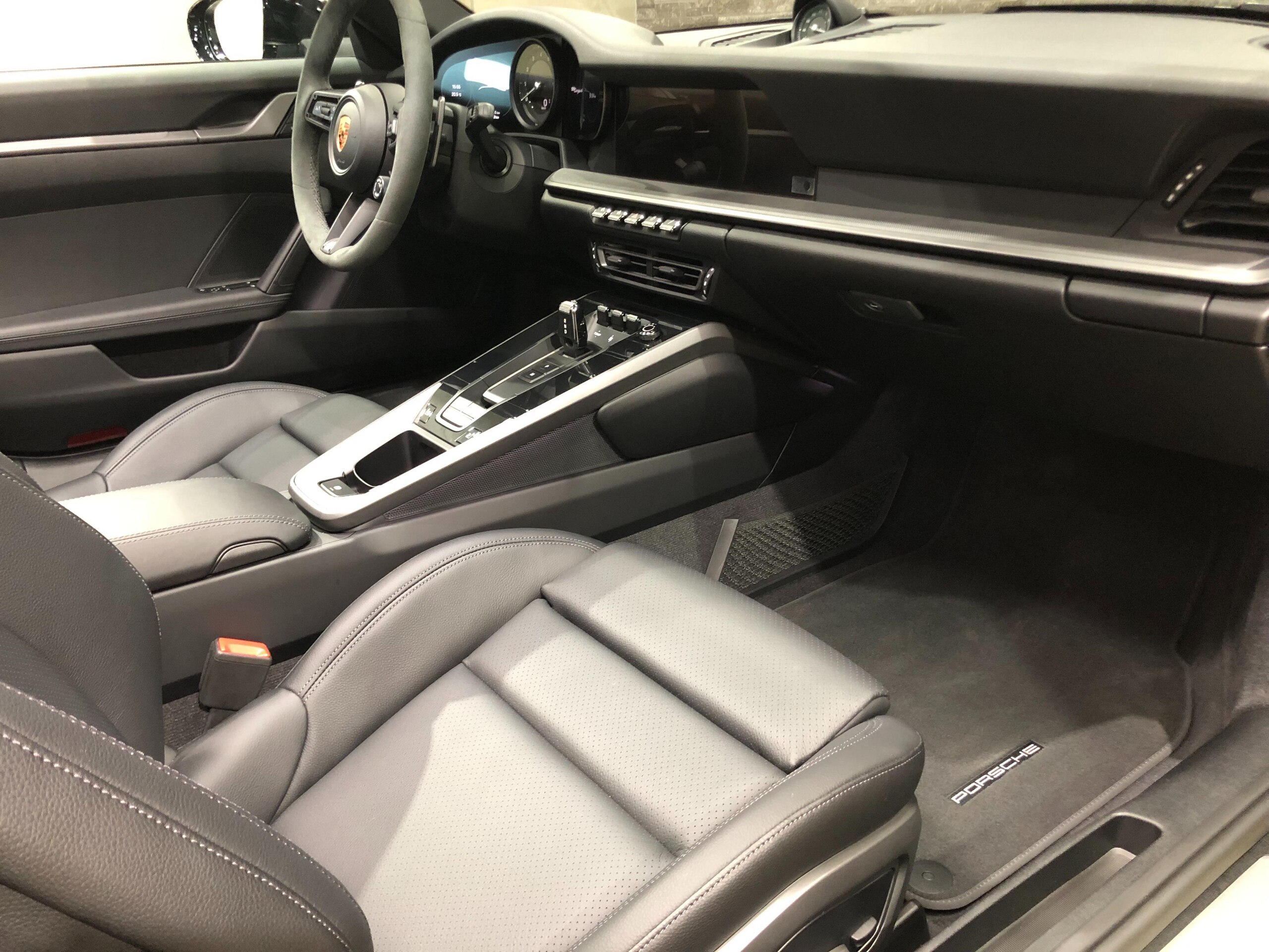 Porsche 911 Targa 4 (photo: 21)