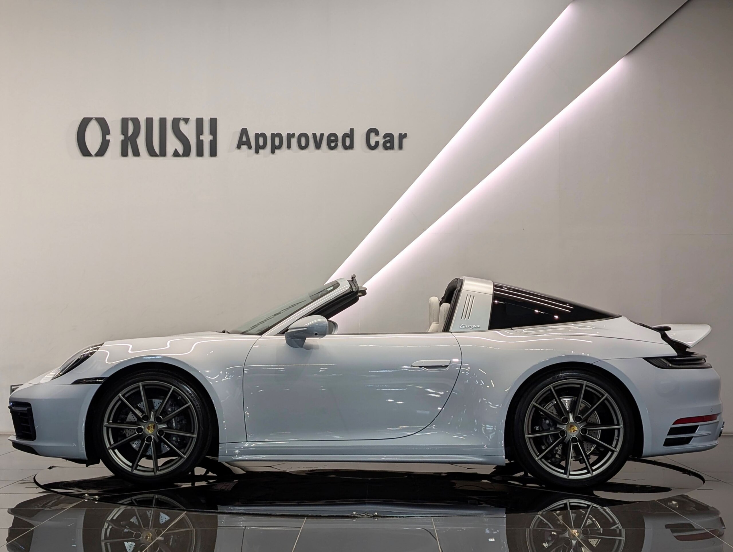 Porsche 911 Targa 4 (photo: 7)