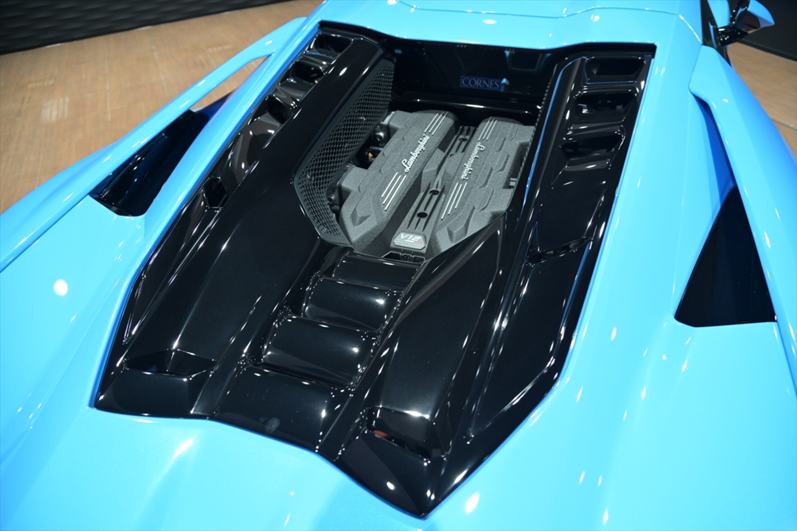 Lamborghini Revuelto (photo: 20)