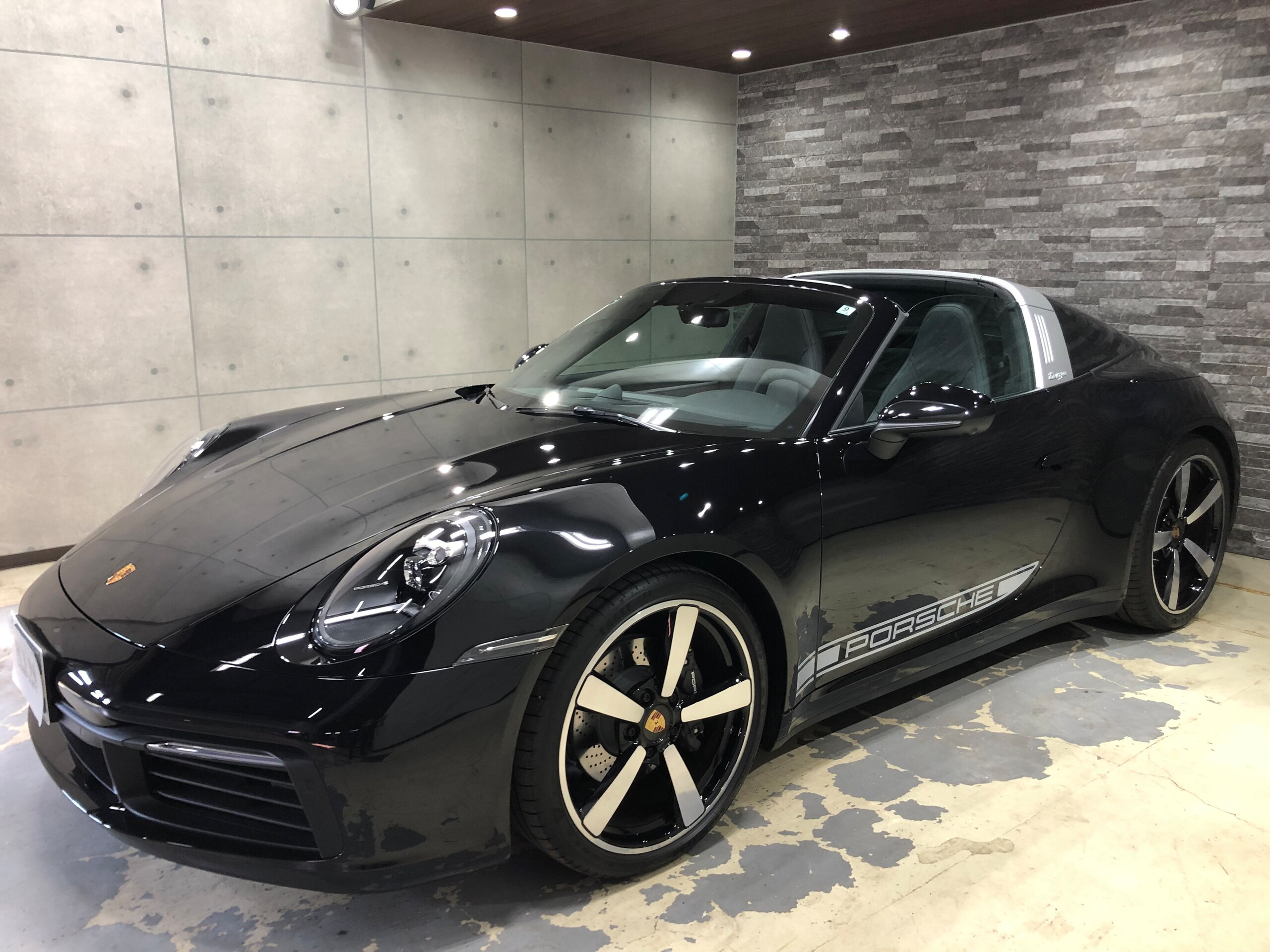 Porsche 911 Targa 4 (photo: 2)