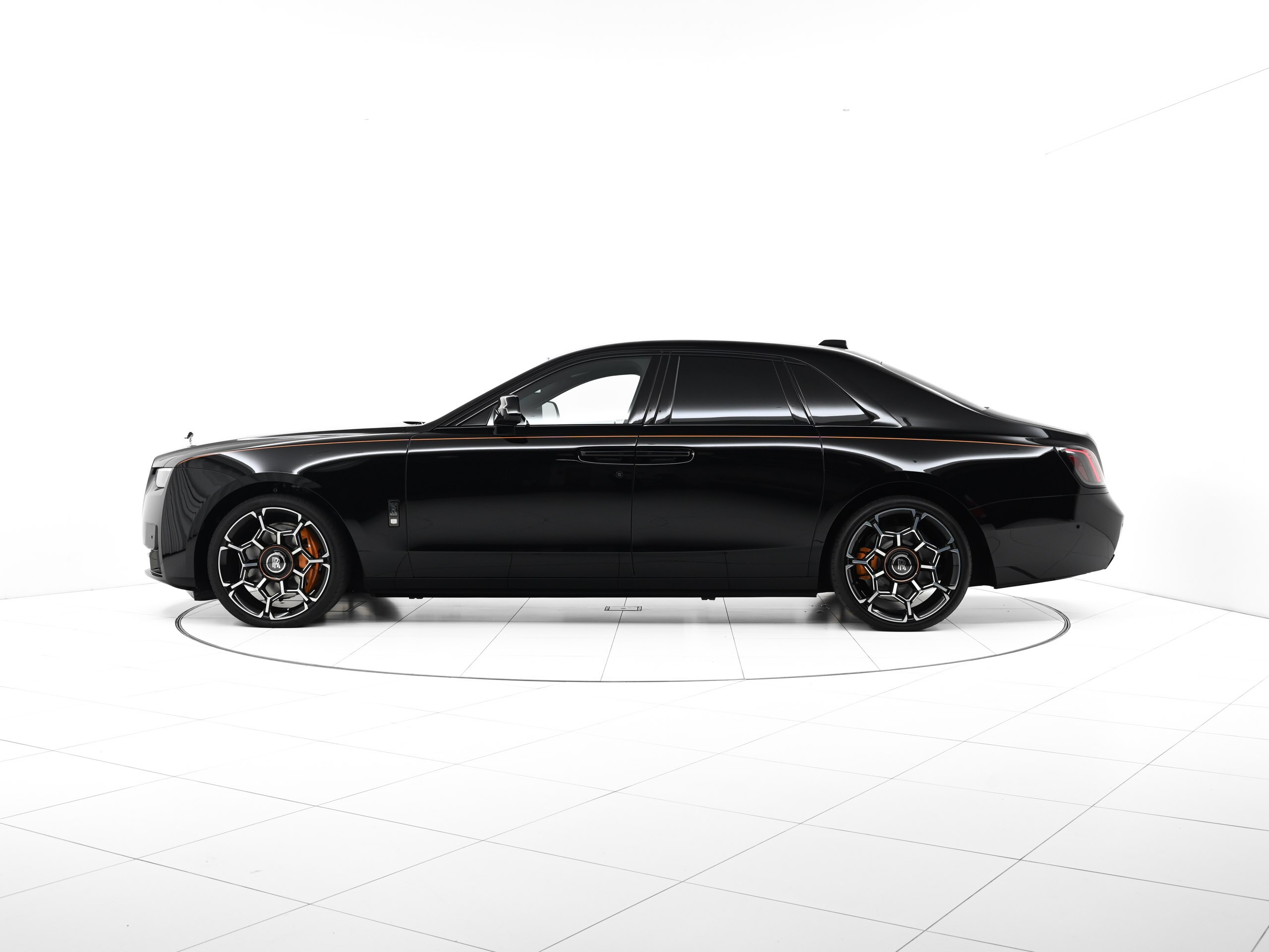Rolls-Royce Black Badge Ghost Series II (photo: 5)