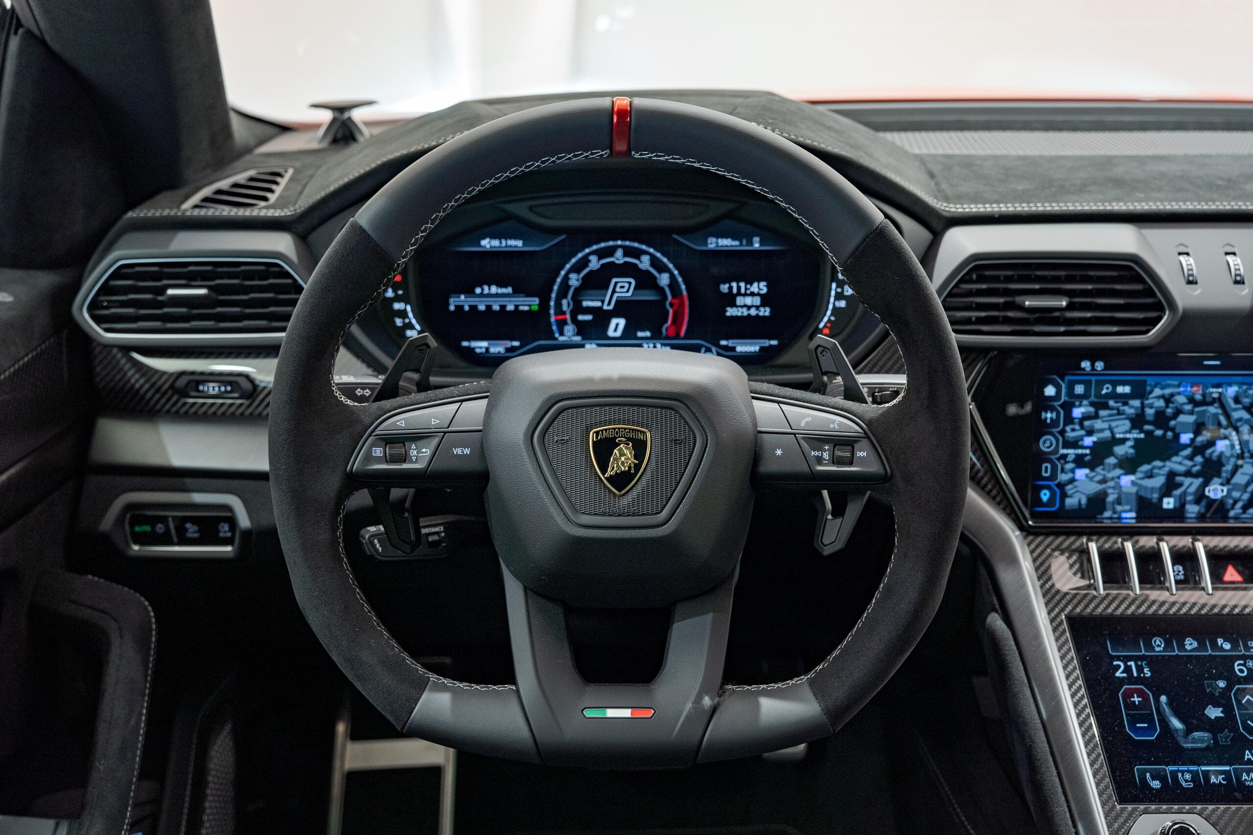 Lamborghini Urus Performante (photo: 10)