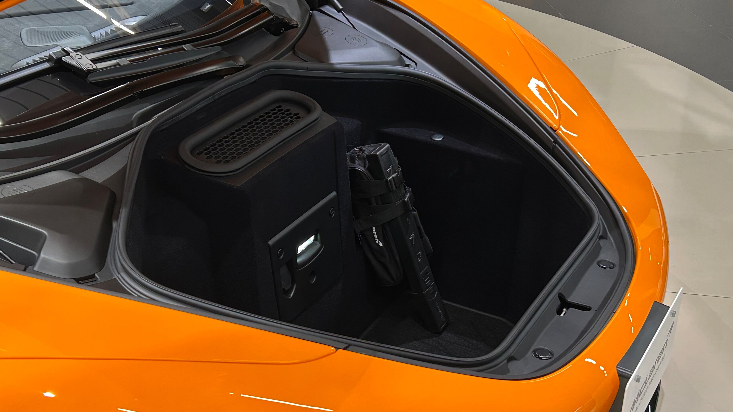 McLaren 750S (photo: 14)