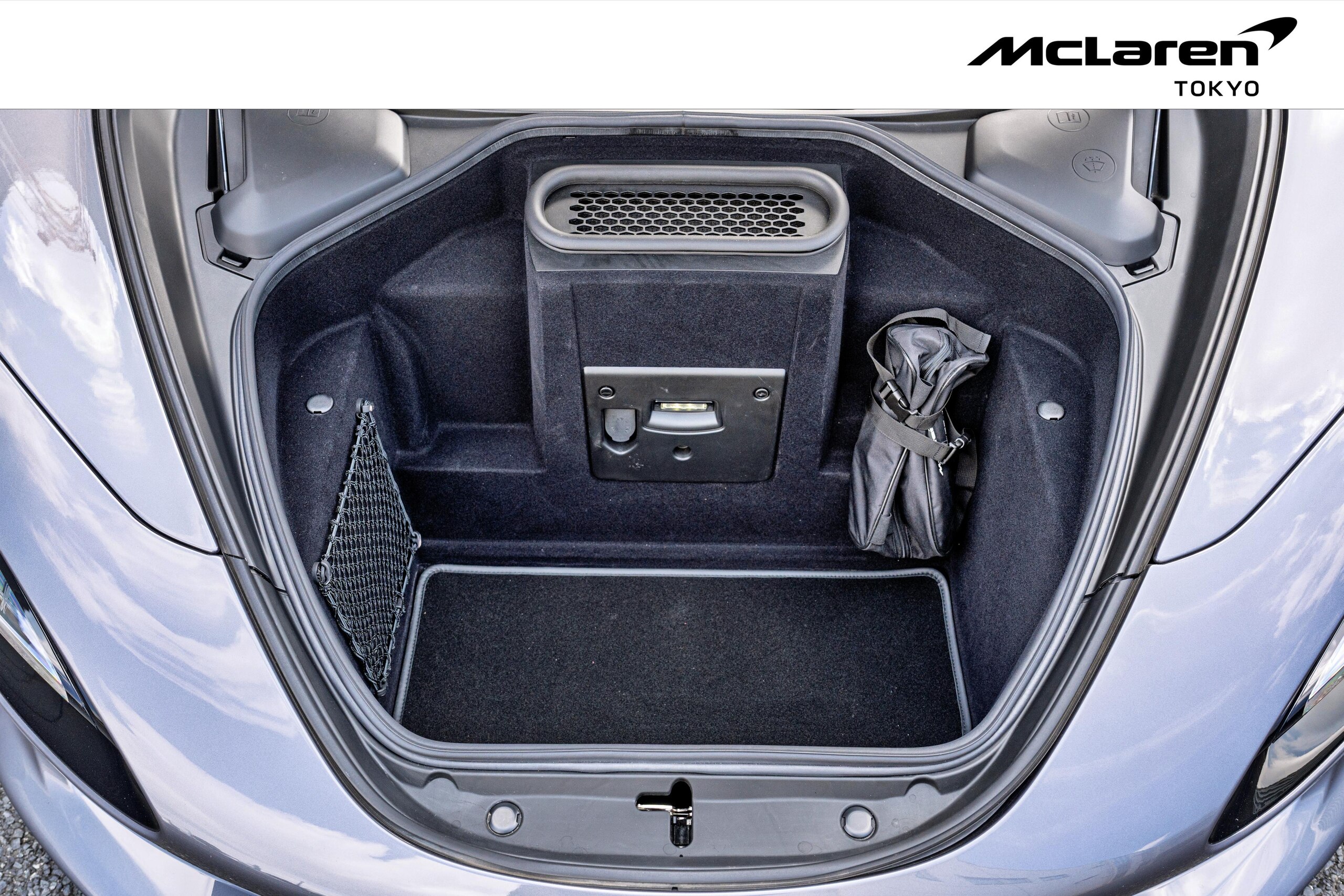 McLaren 750S (photo: 17)