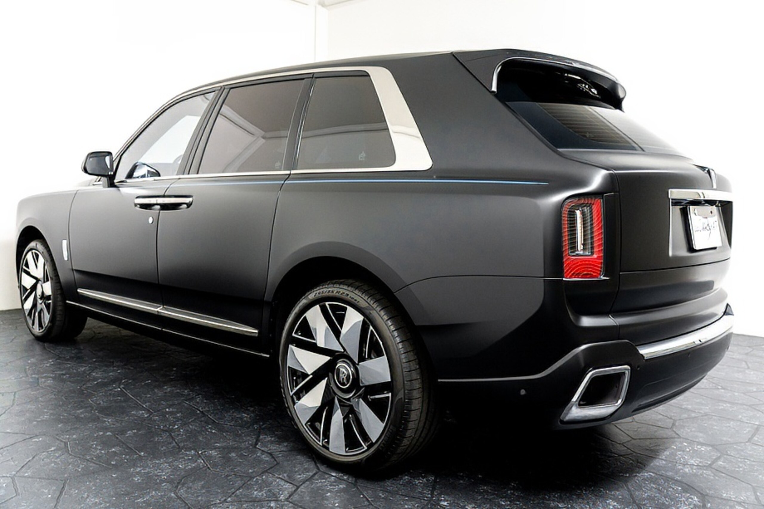 Rolls-Royce Cullinan (photo: 5)