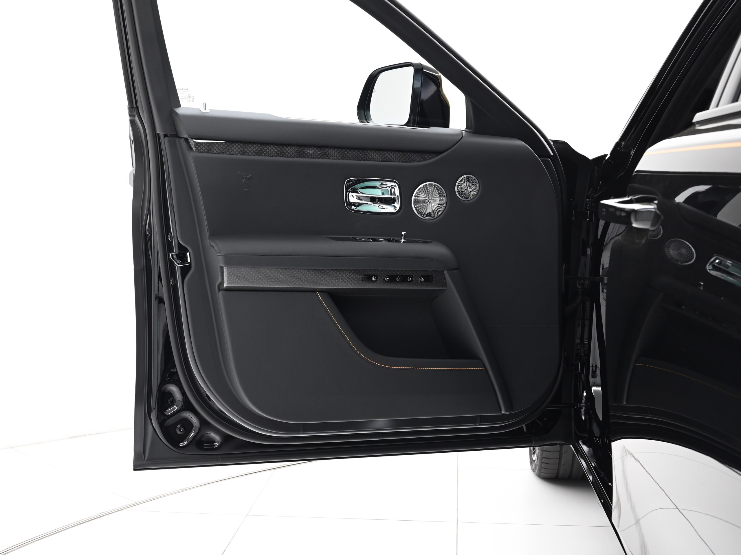 Rolls-Royce Black Badge Ghost Series II (photo: 6)