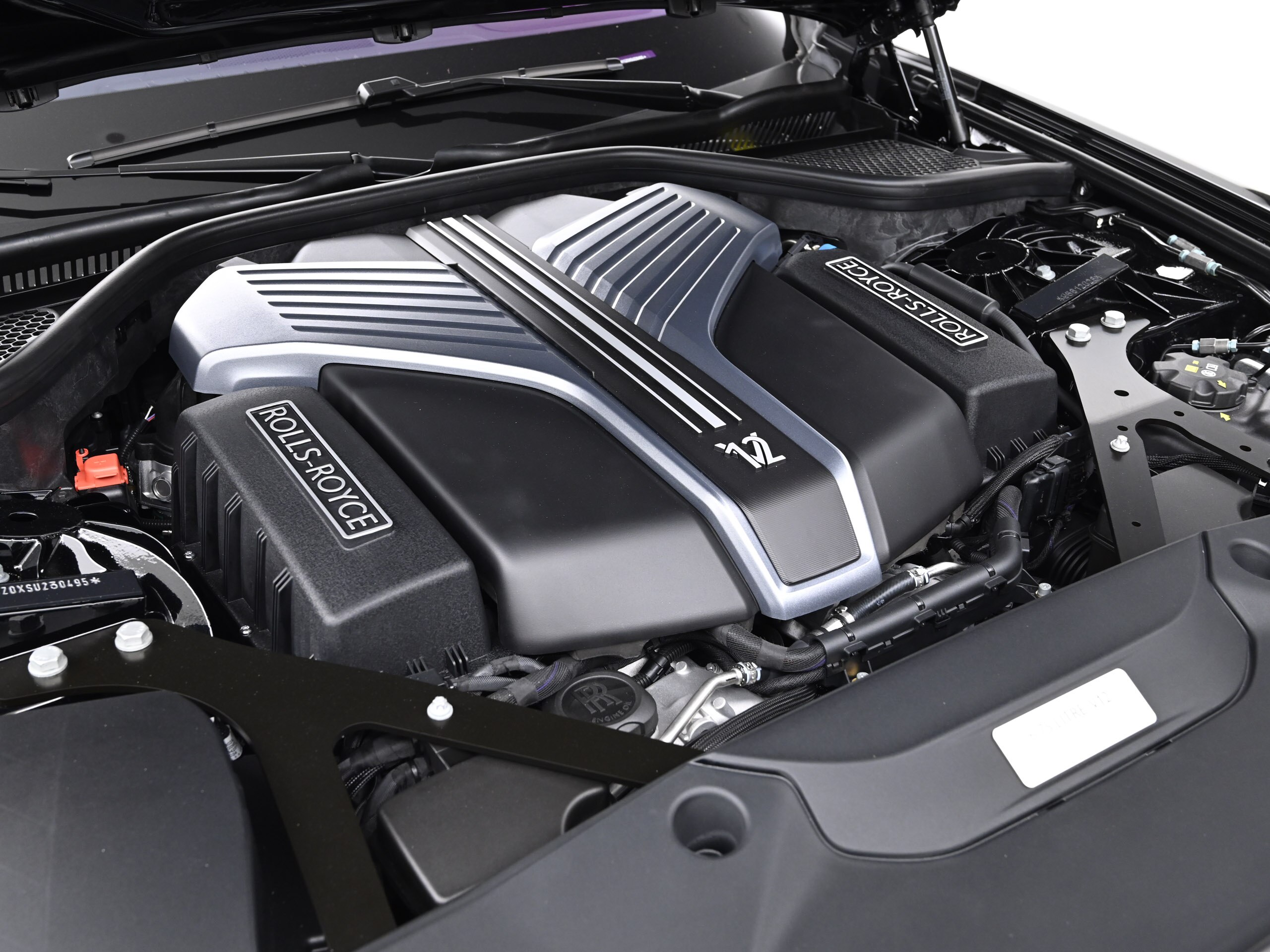 Rolls-Royce Black Badge Ghost Series II (photo: 24)